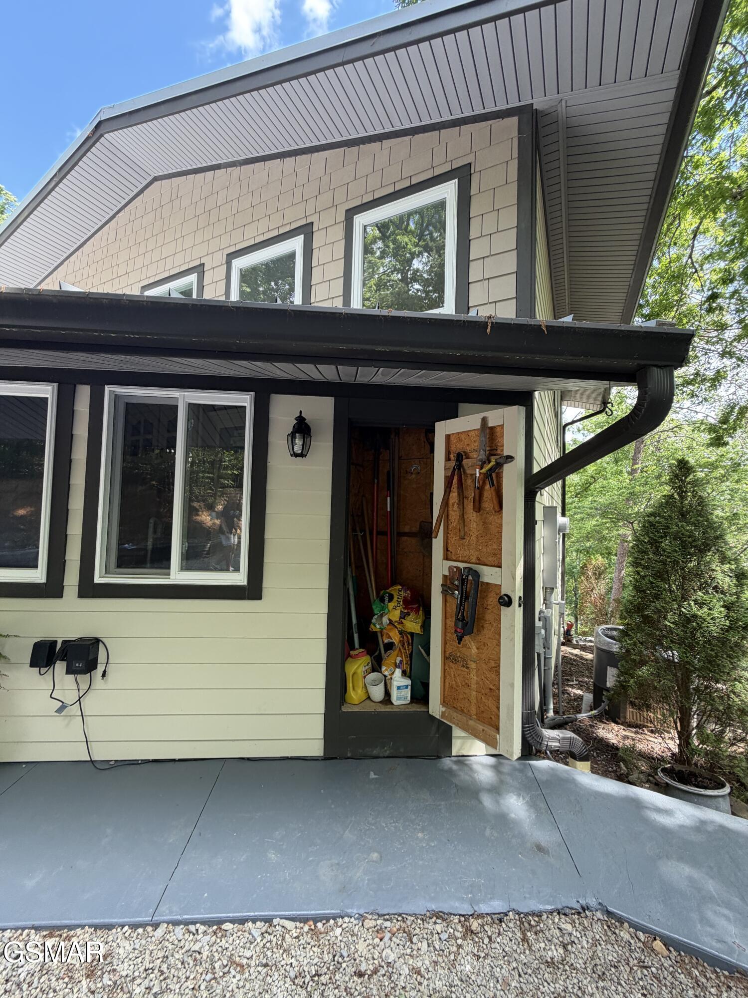 1910 Laramie Trail Dandridge TN 37725