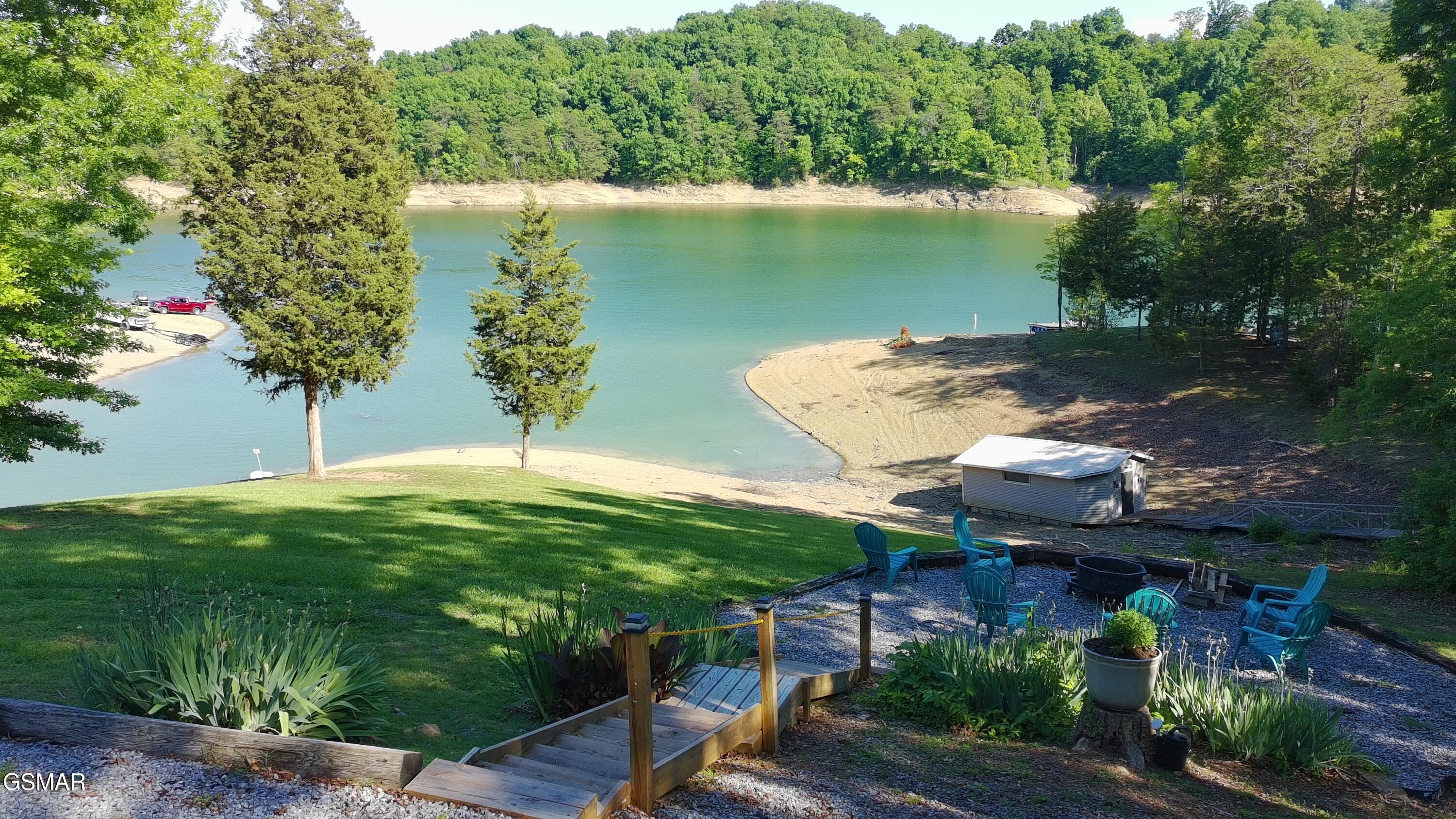 1910 Laramie Trail Dandridge TN 37725