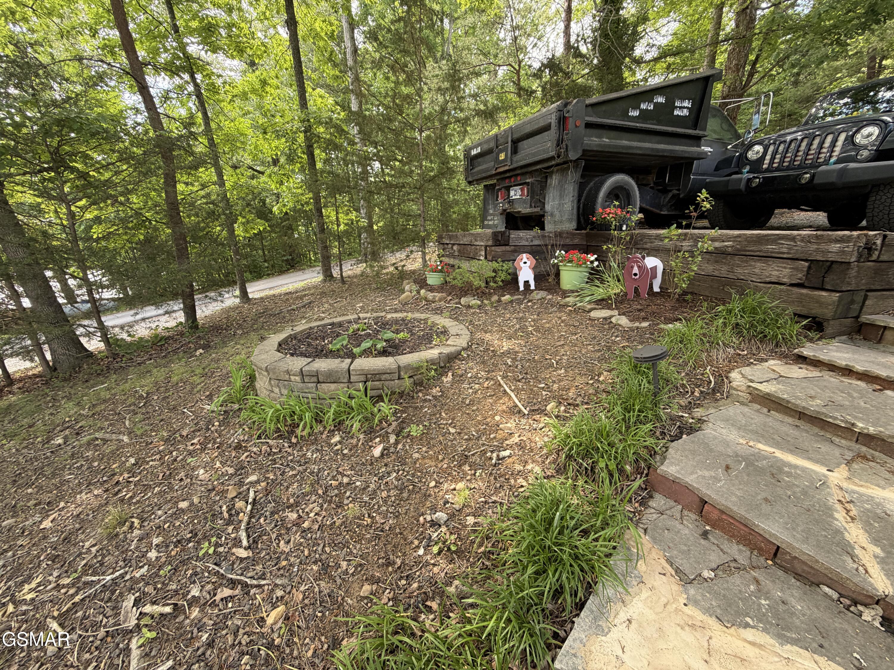 1910 Laramie Trail Dandridge TN 37725