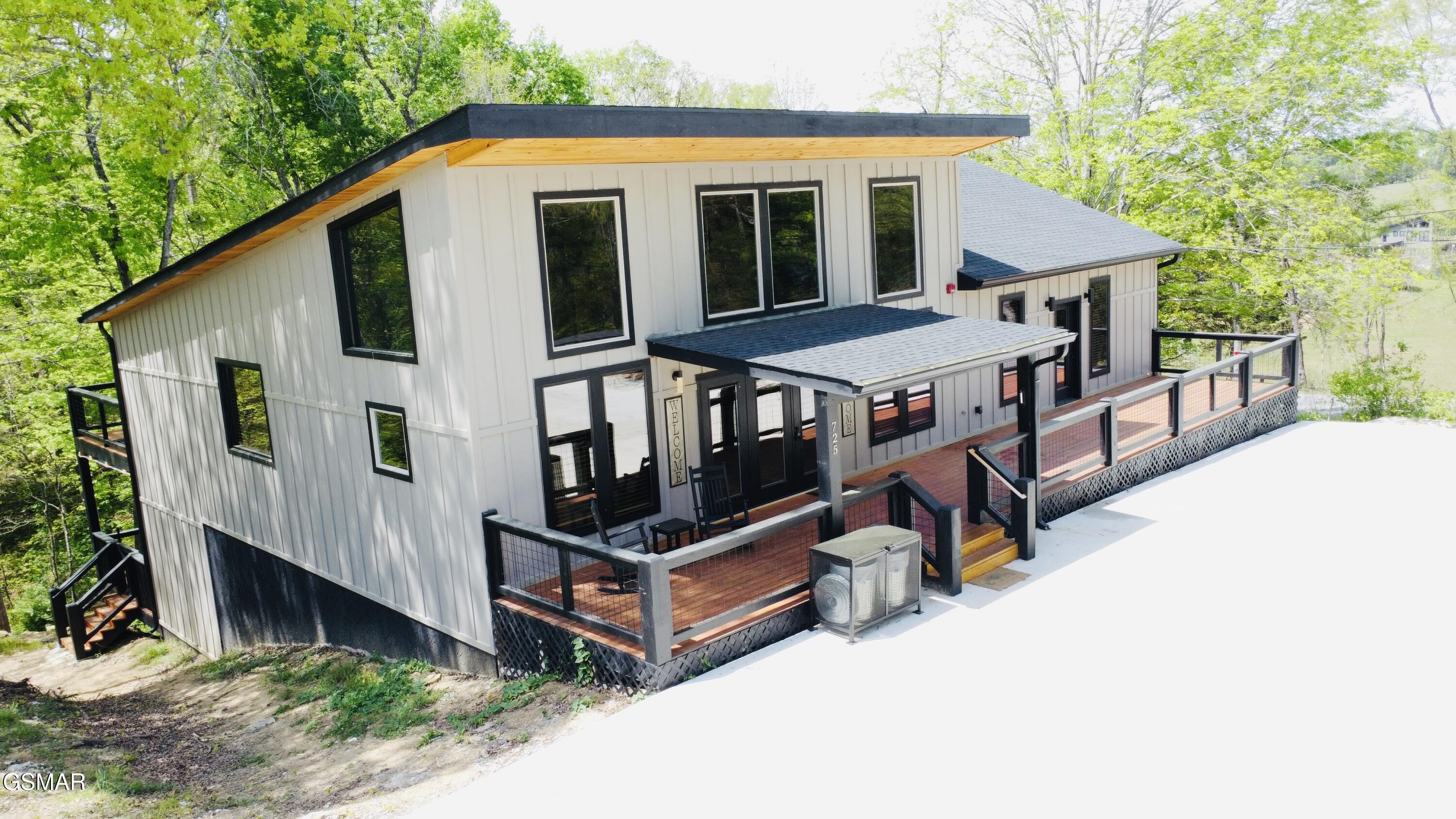 725 Timberlake Circle Sevierville TN 37876