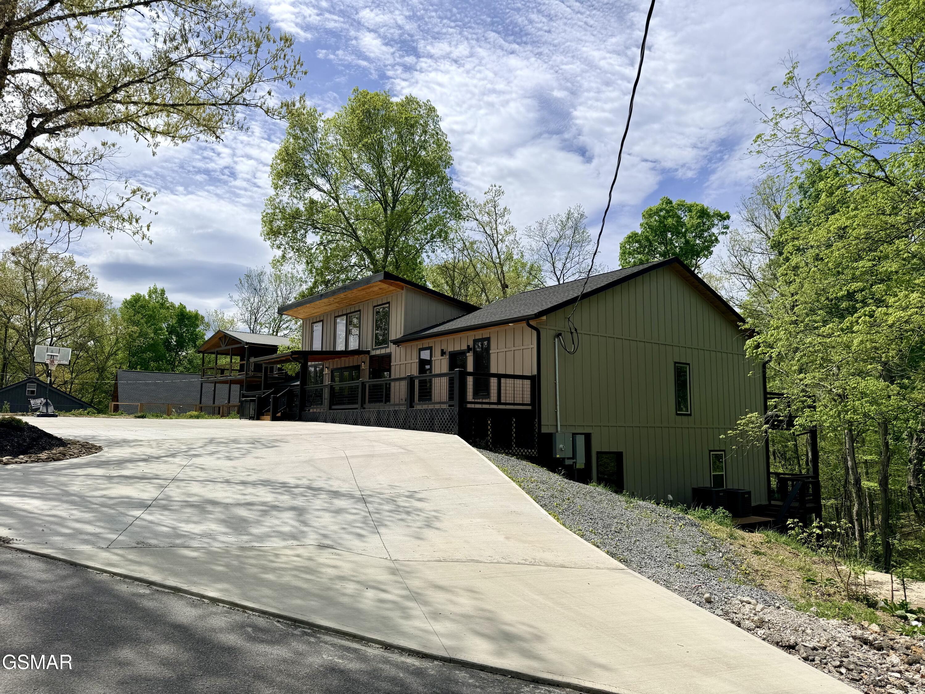 725 Timberlake Circle Sevierville TN 37876