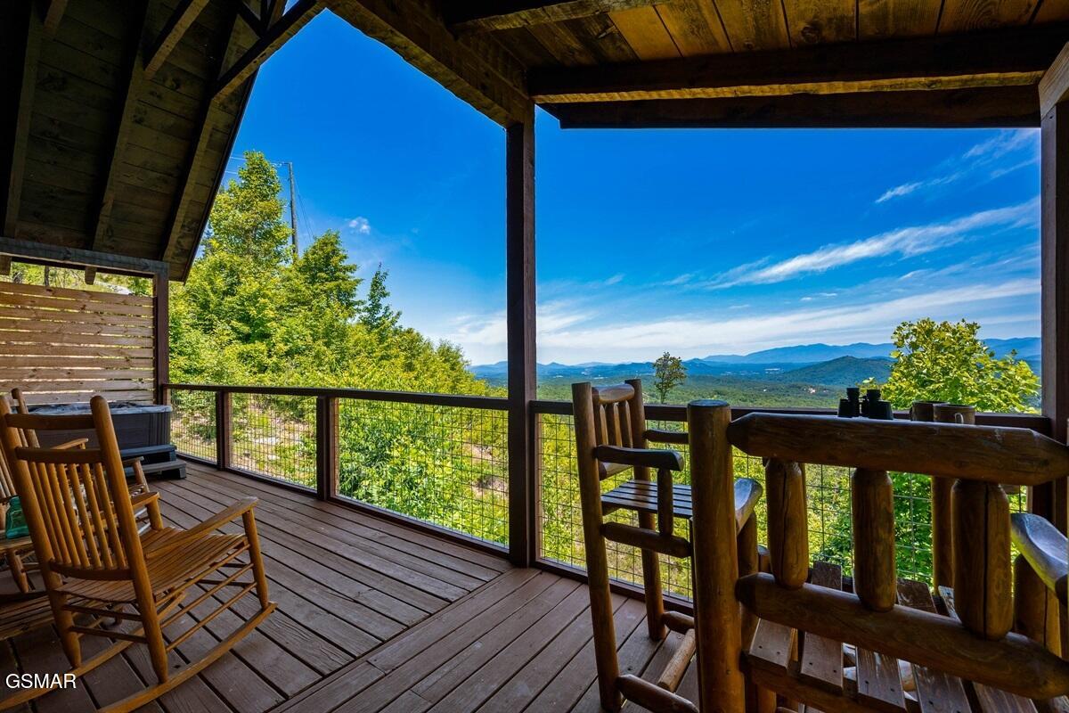 2086 Bluff Mountain Road Sevierville TN 37876