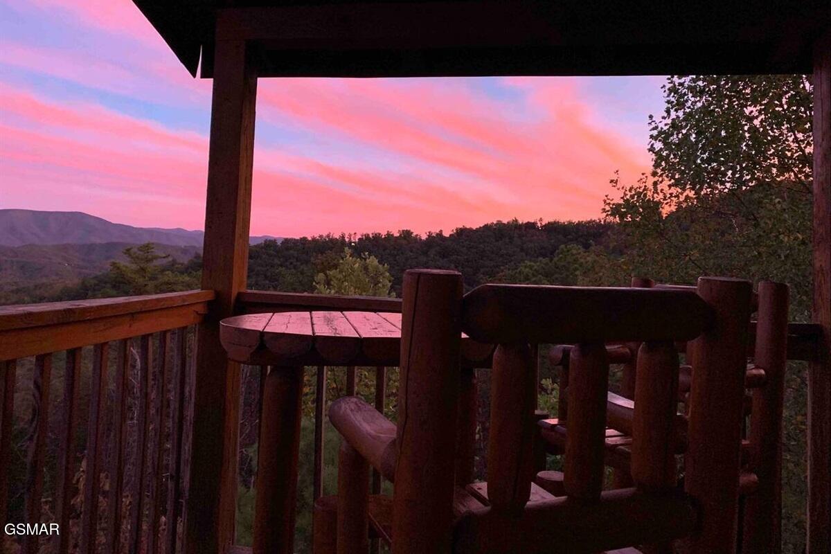 2086 Bluff Mountain Road Sevierville TN 37876