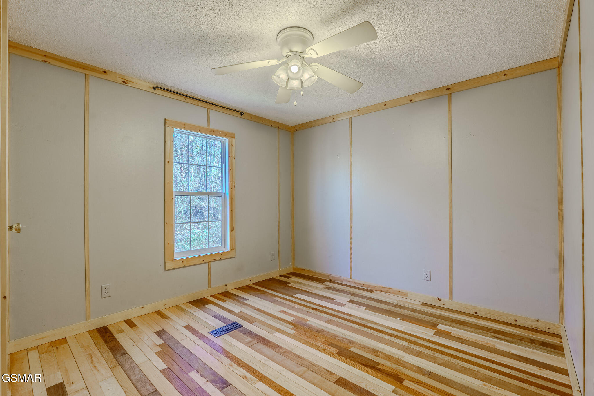 810 Layman Drive Dandridge TN 37725