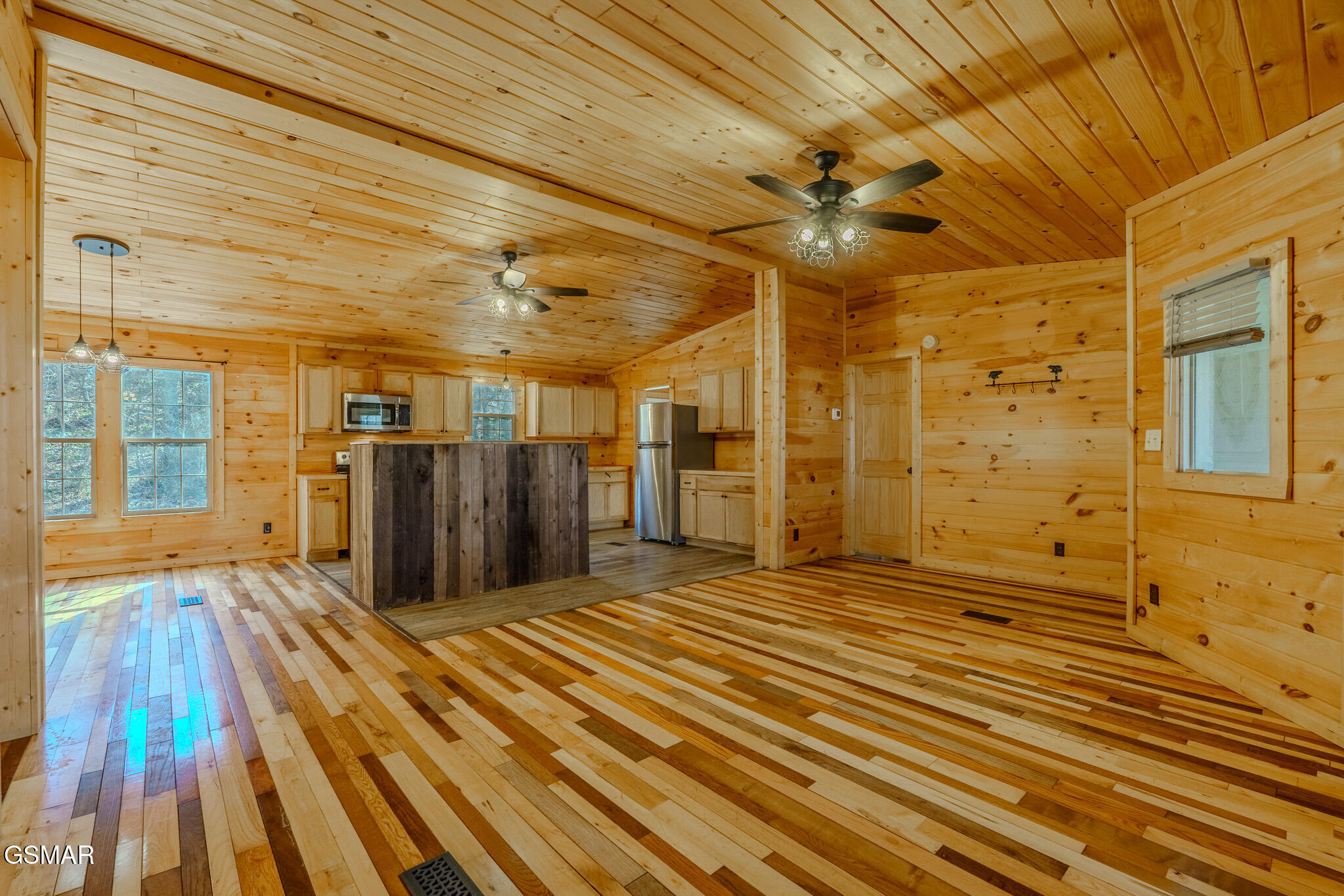 810 Layman Drive Dandridge TN 37725