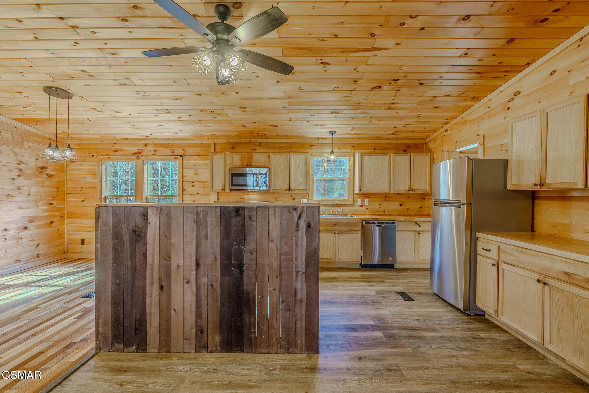 810 Layman Drive Dandridge TN 37725
