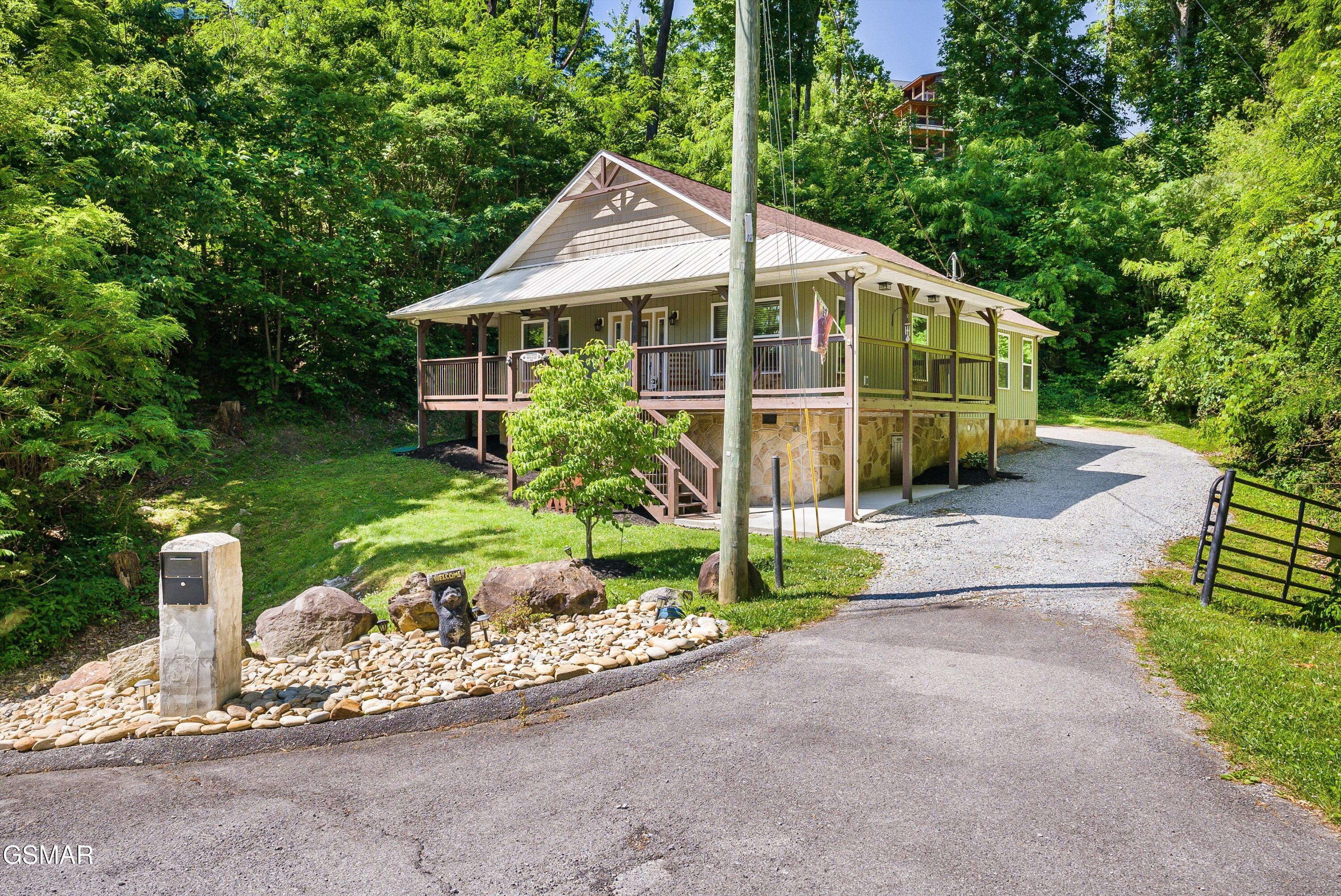 805 N Woodland Drive Gatlinburg TN 37738