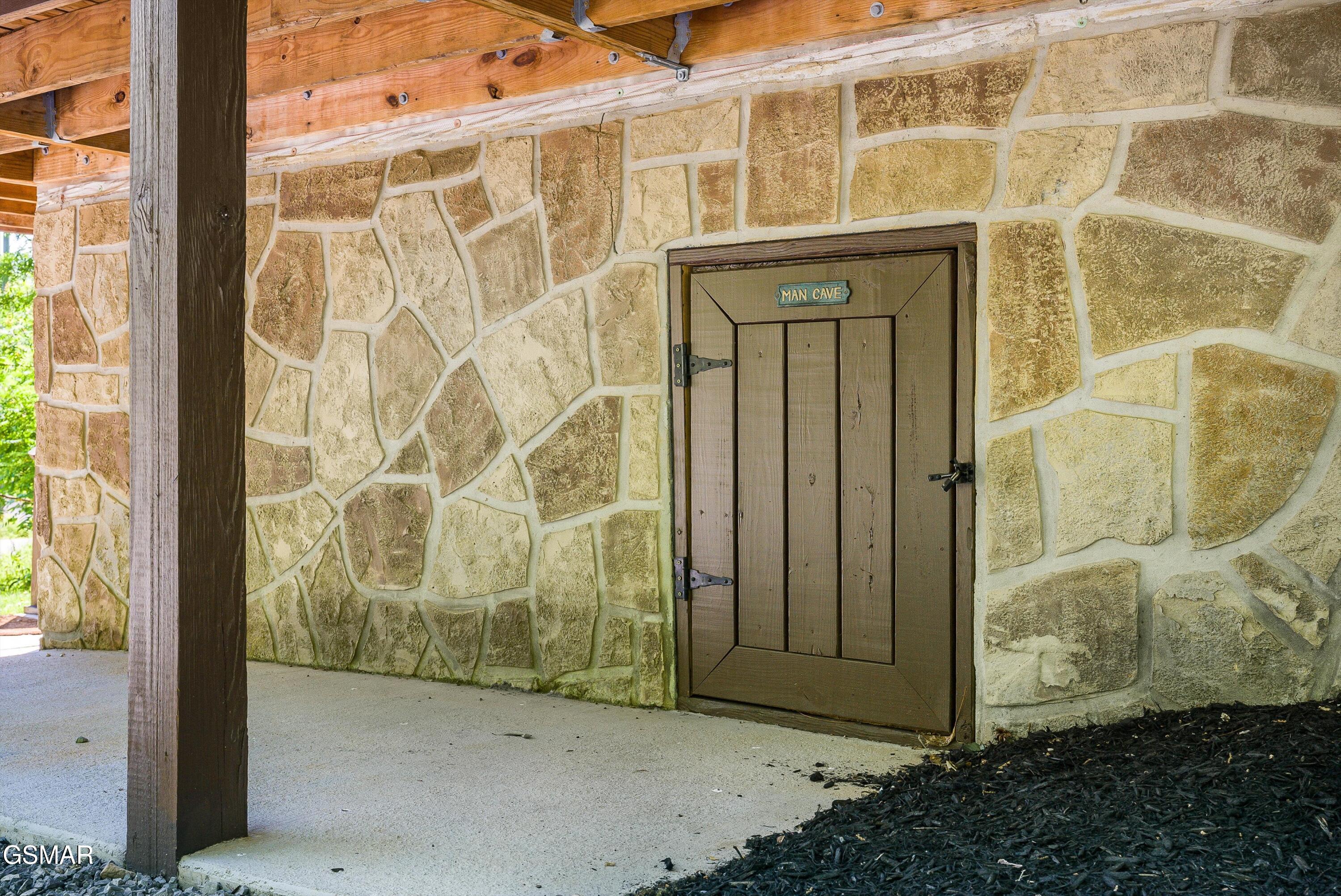 805 N Woodland Drive Gatlinburg TN 37738