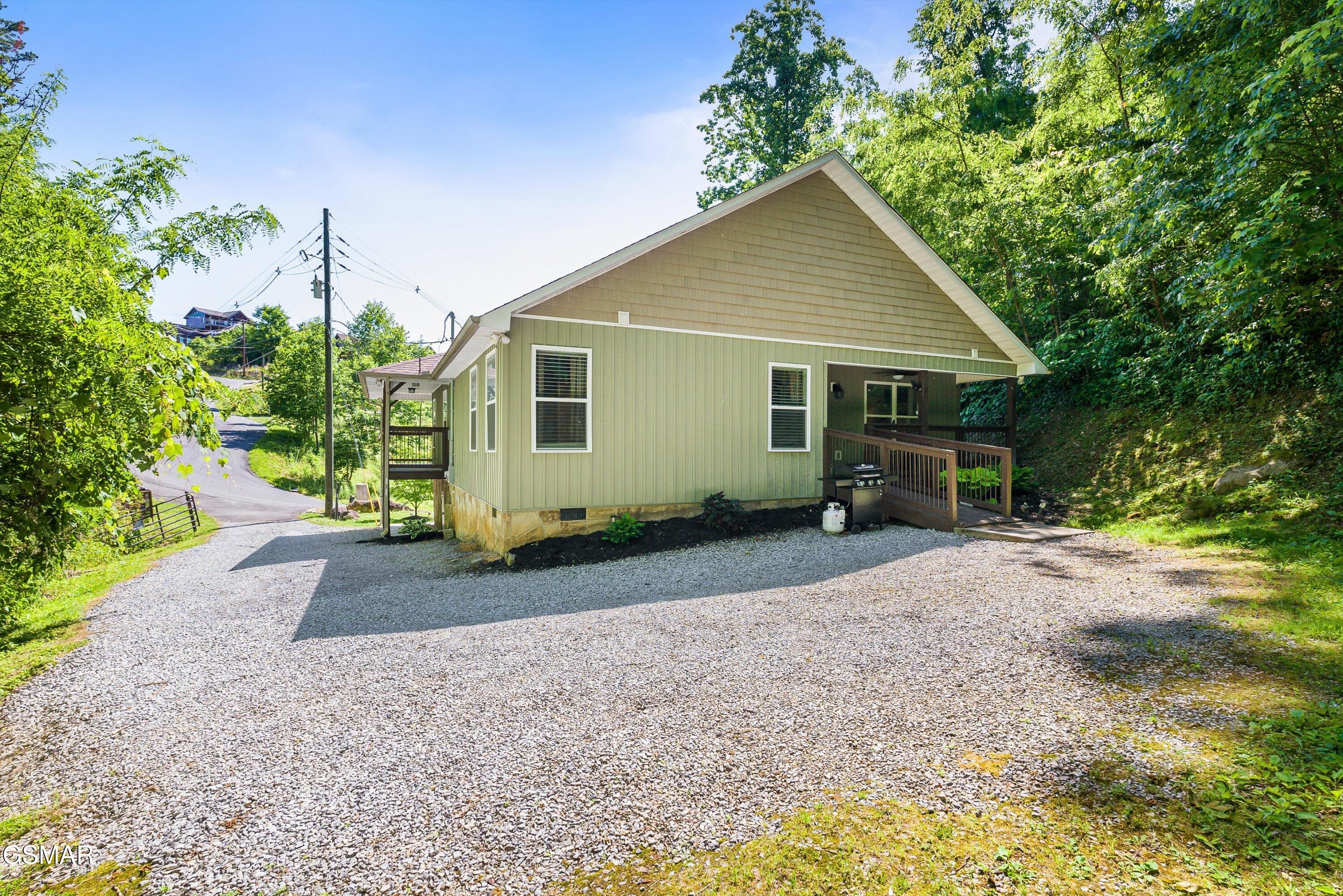805 N Woodland Drive Gatlinburg TN 37738