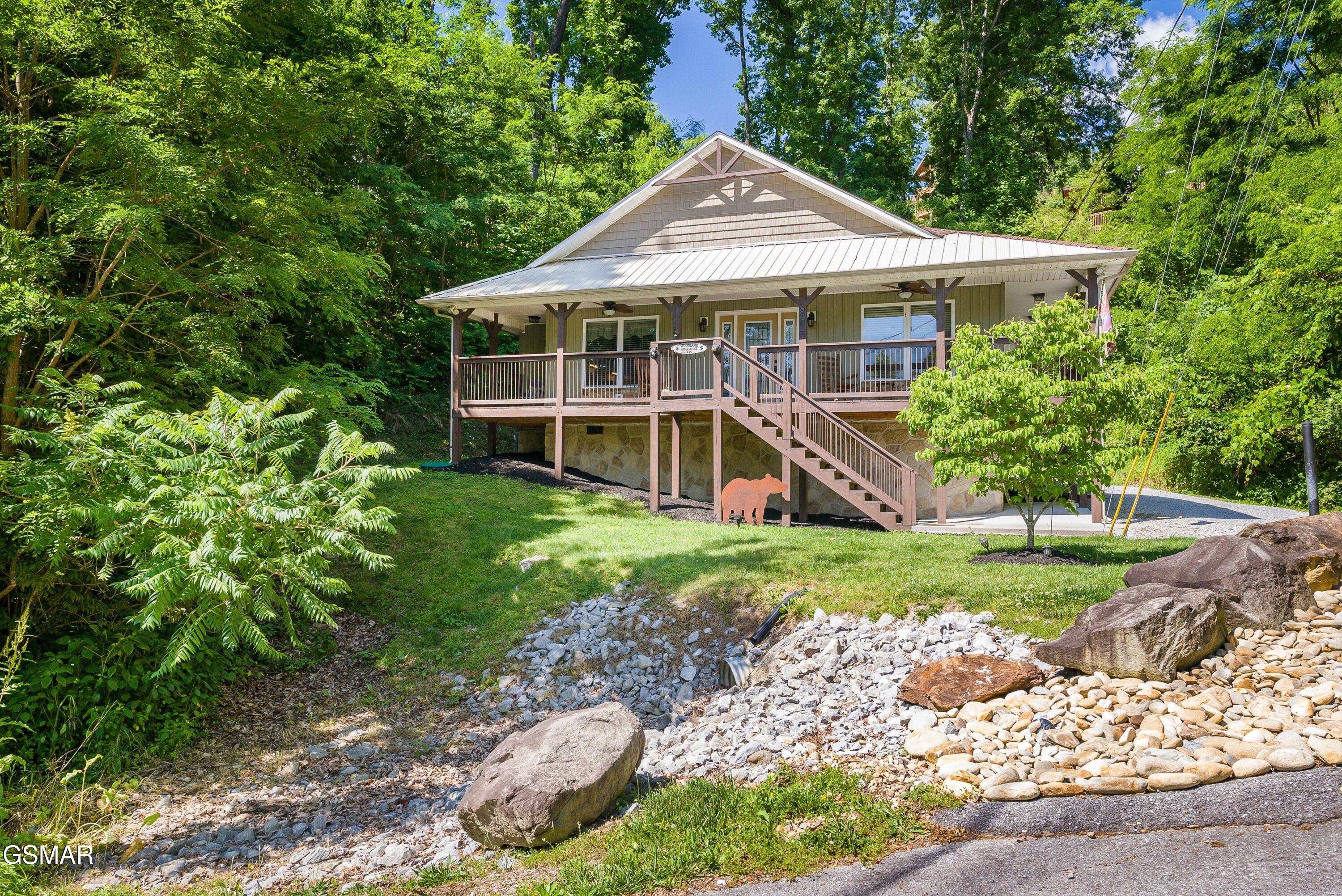 805 N Woodland Drive Gatlinburg TN 37738