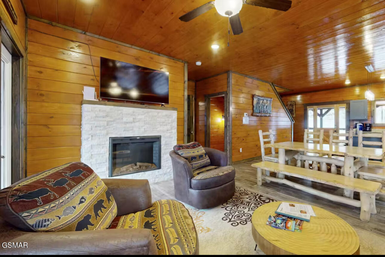 3305 Red Wolfe Road Sevierville TN 37862