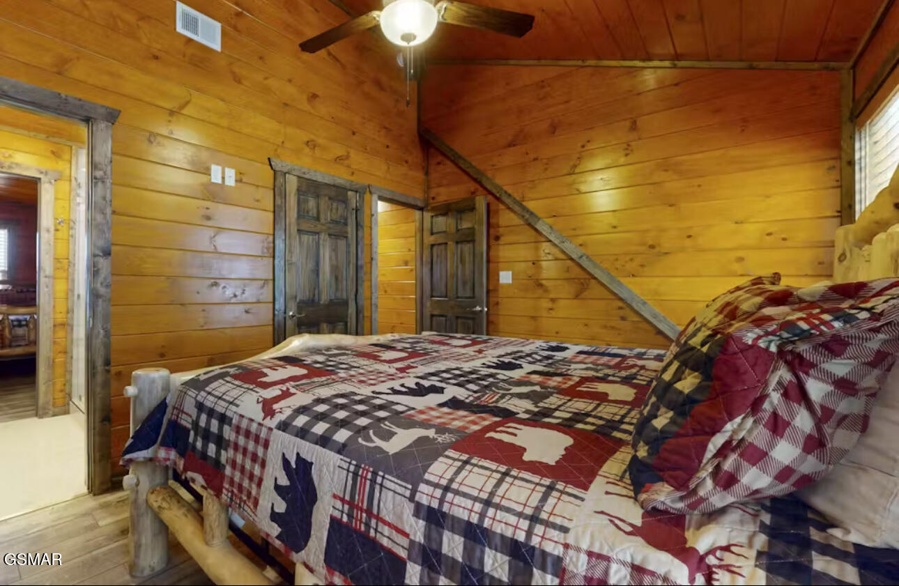 3305 Red Wolfe Road Sevierville TN 37862