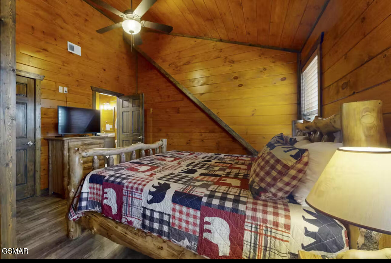 3305 Red Wolfe Road Sevierville TN 37862