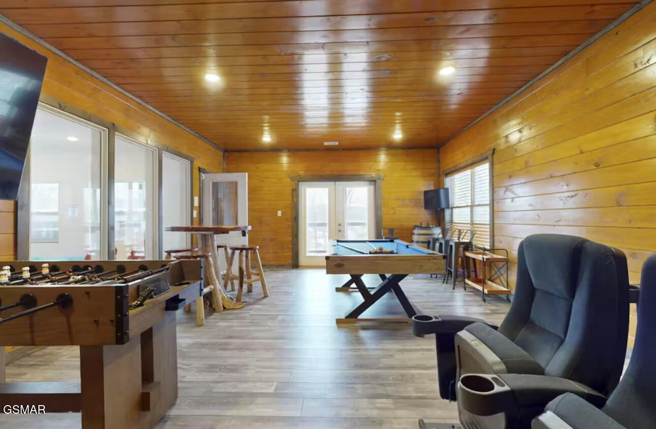 3305 Red Wolfe Road Sevierville TN 37862