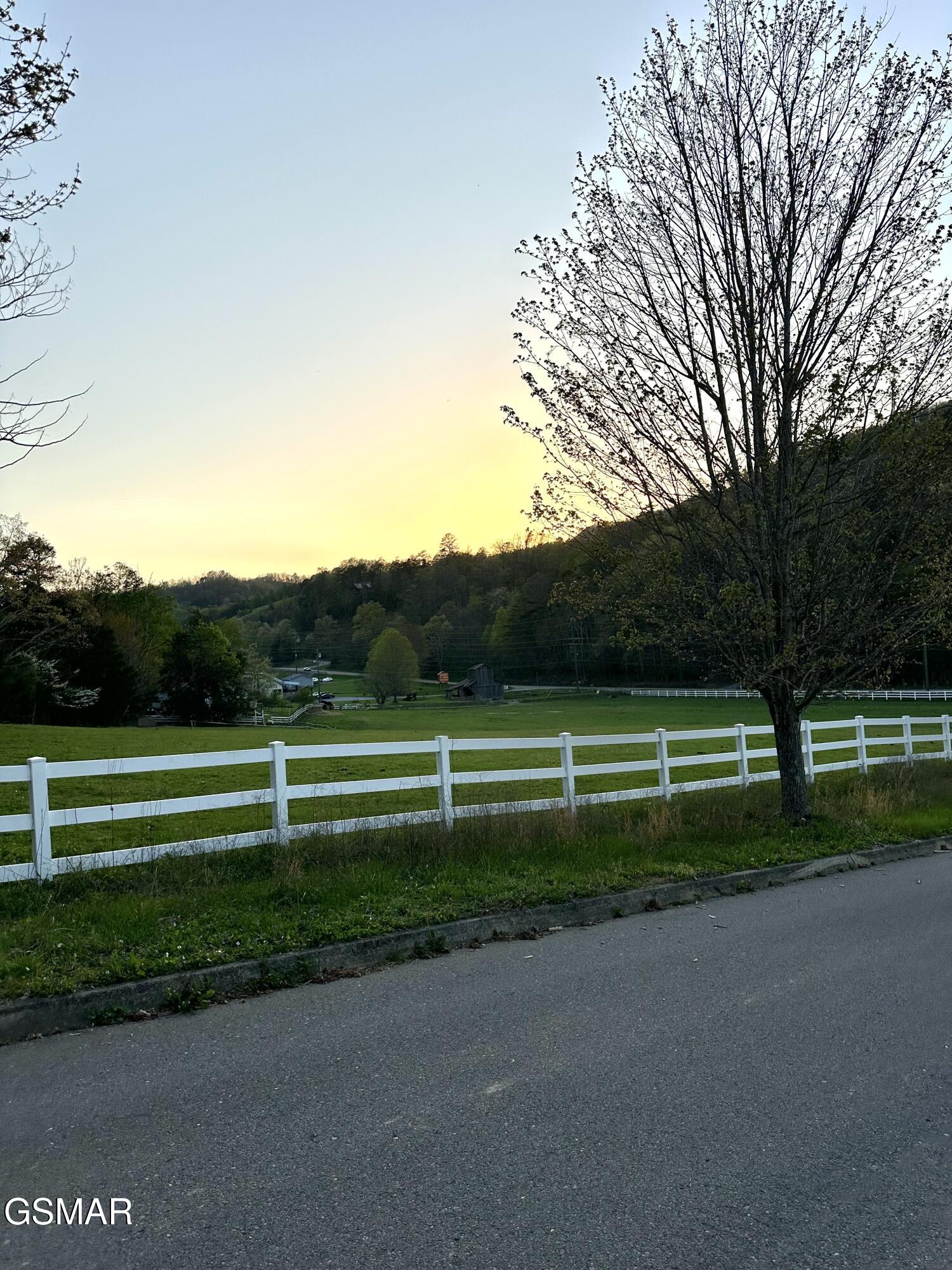 3305 Red Wolfe Road Sevierville TN 37862