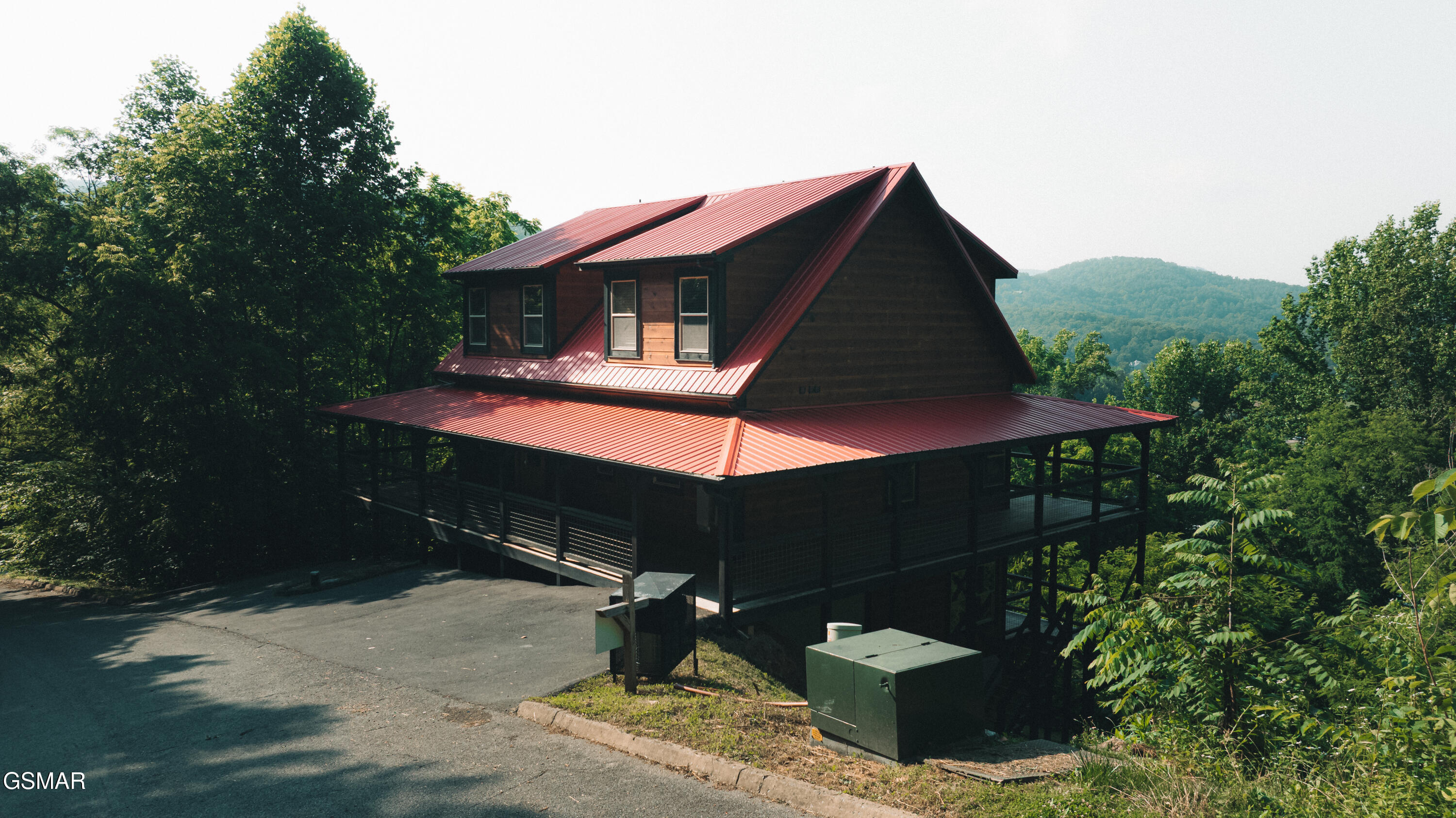 3305 Red Wolfe Road Sevierville TN 37862