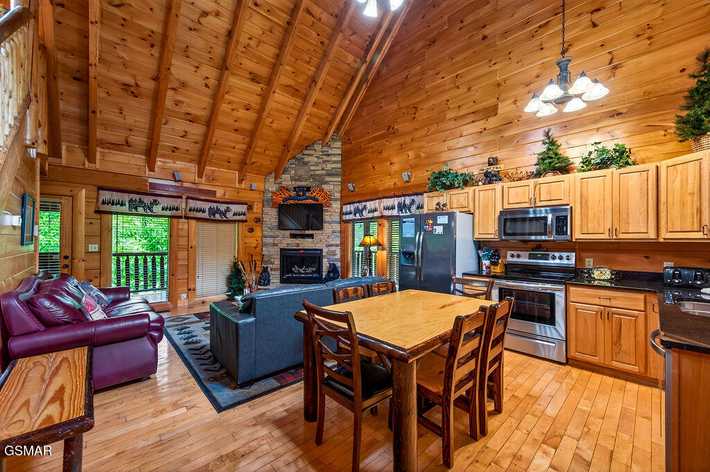 2024 Bear Haven Way Sevierville TN 37876