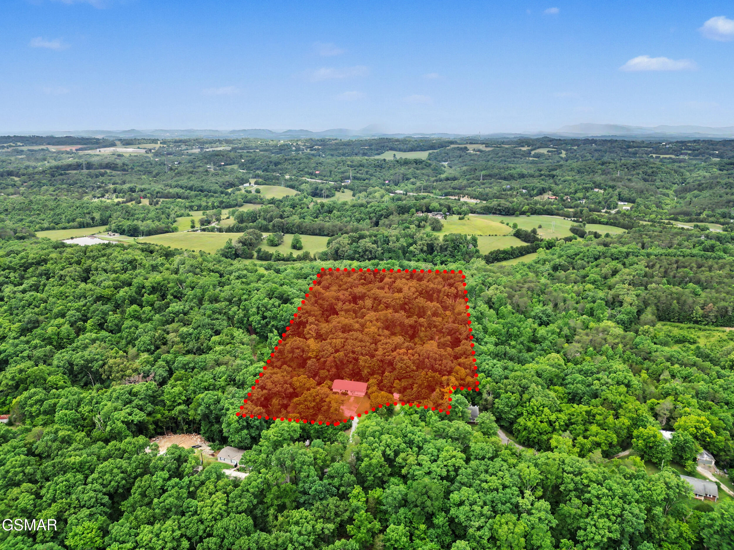 1717 Elkins Road Kodak TN 37764
