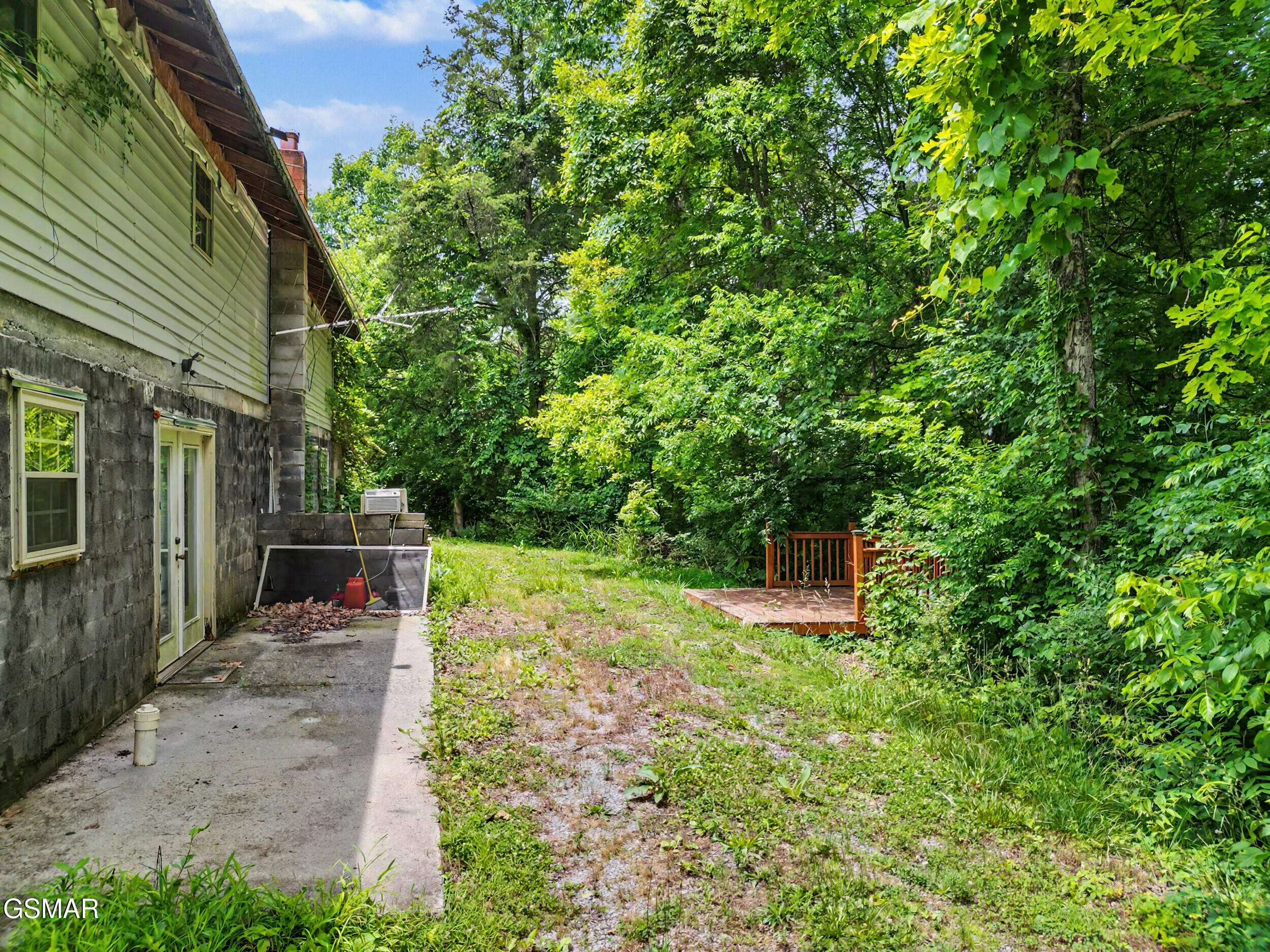 1717 Elkins Road Kodak TN 37764
