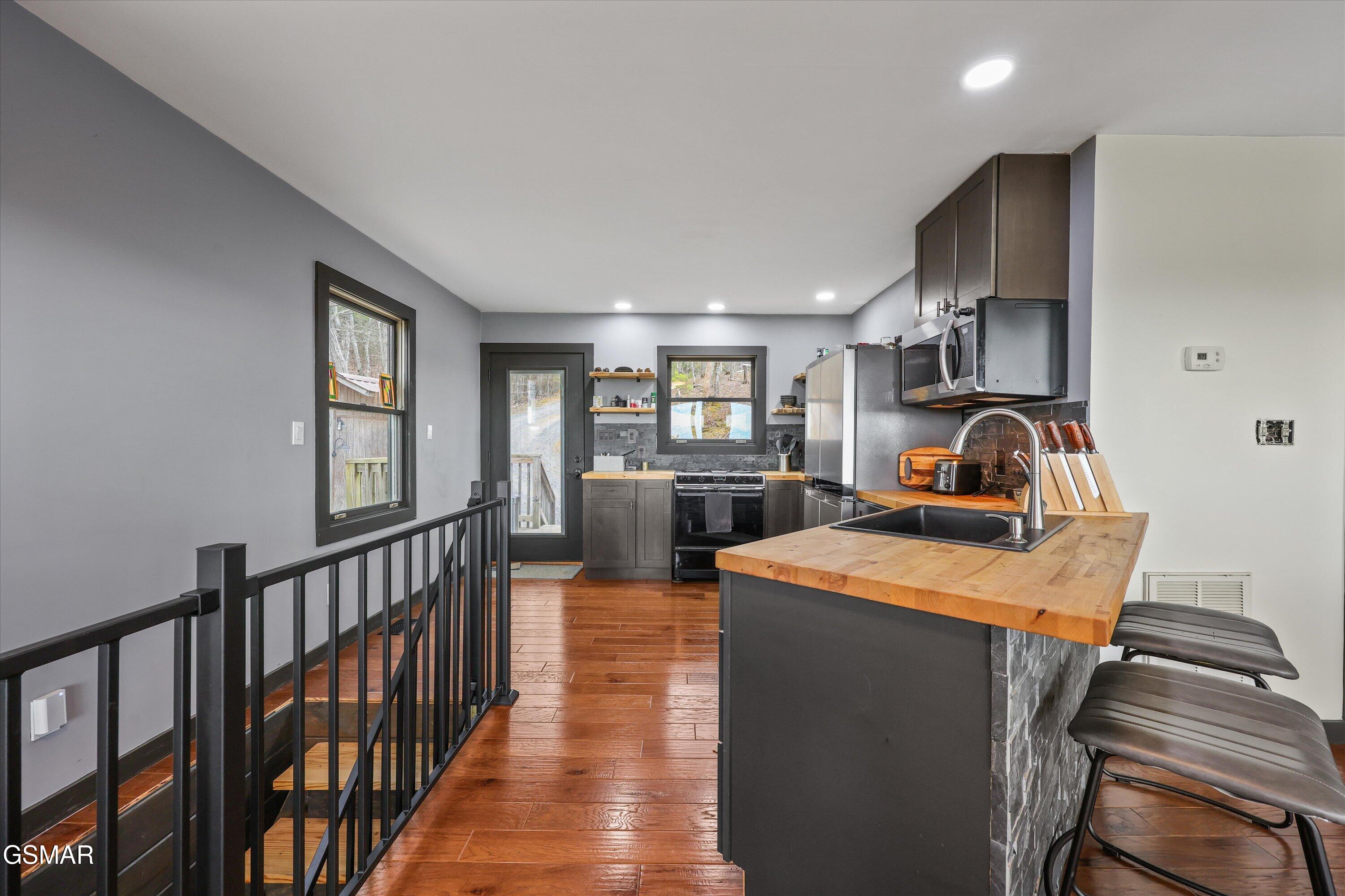 2739 Windy Cove Way Sevierville TN 37876
