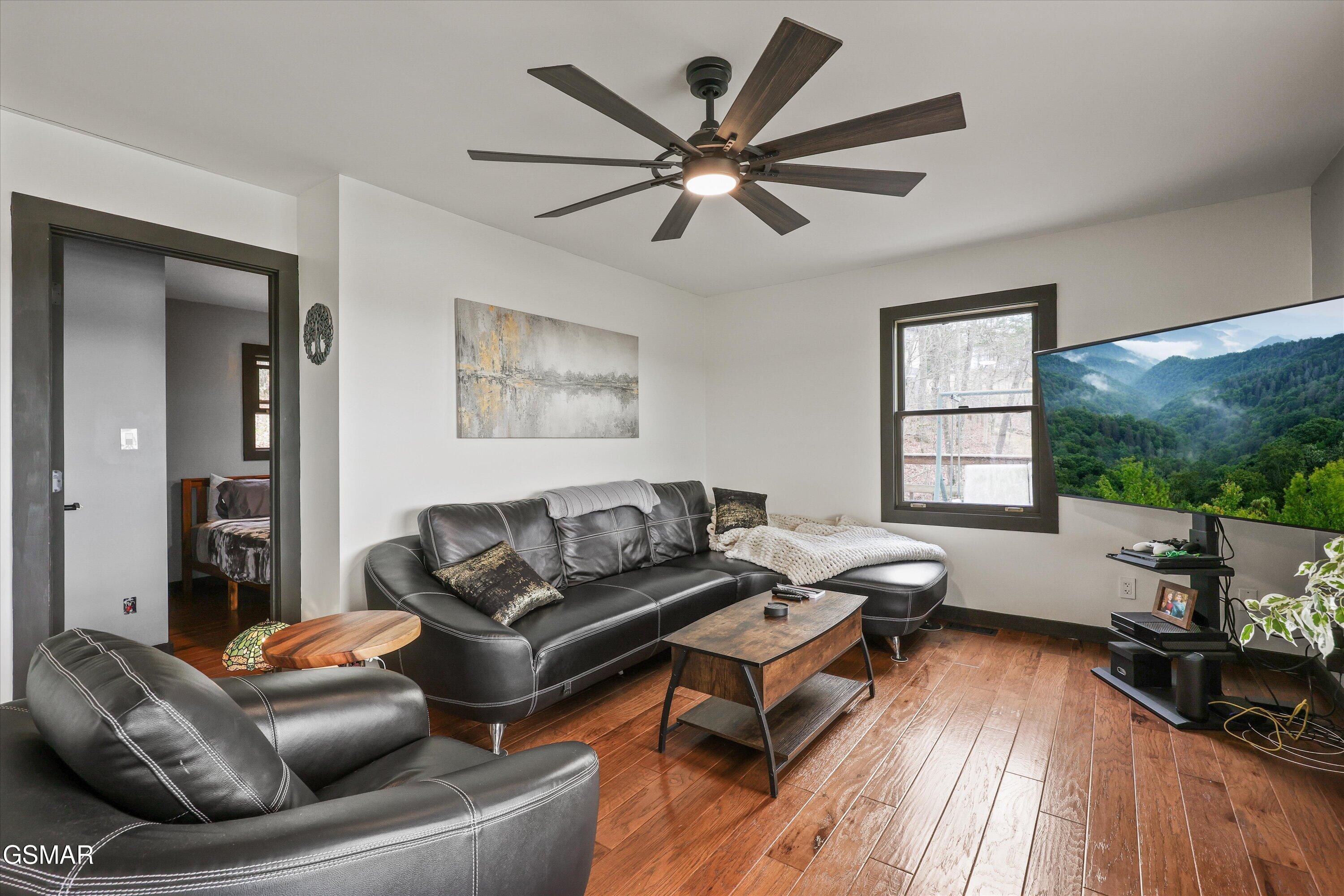 2739 Windy Cove Way Sevierville TN 37876