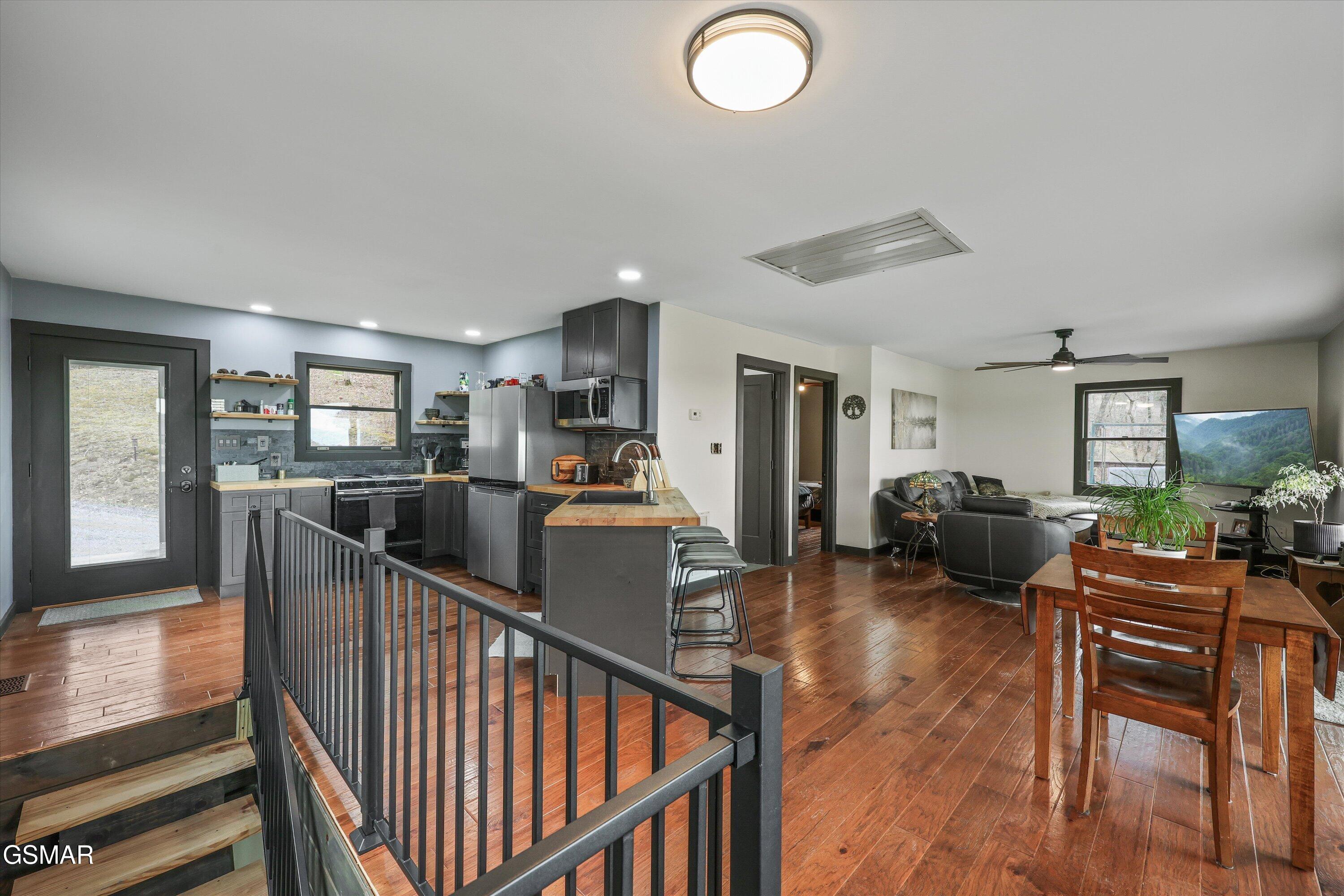 2739 Windy Cove Way Sevierville TN 37876