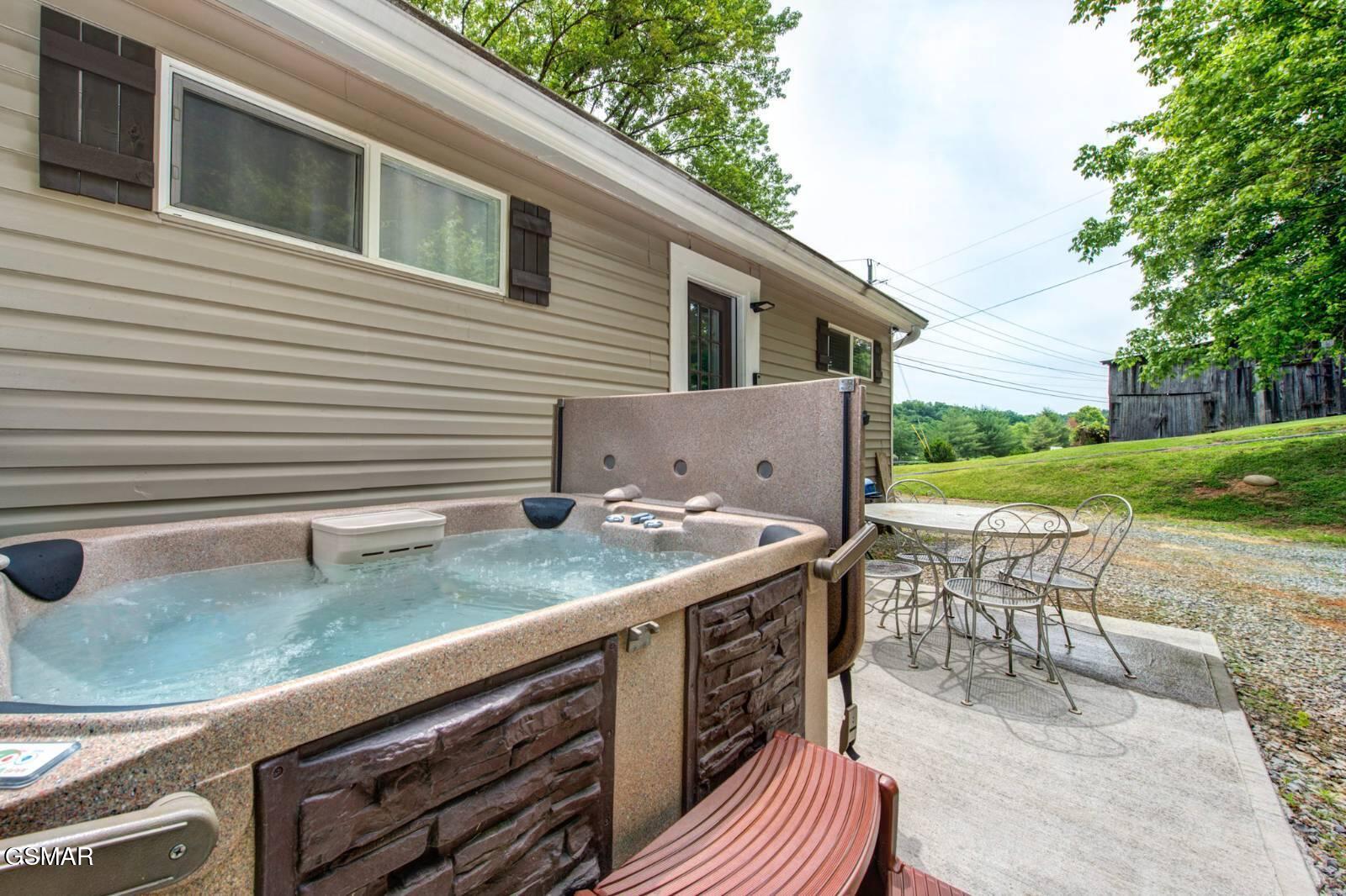 1249 Mccarter Hollow Road Sevierville TN 37862