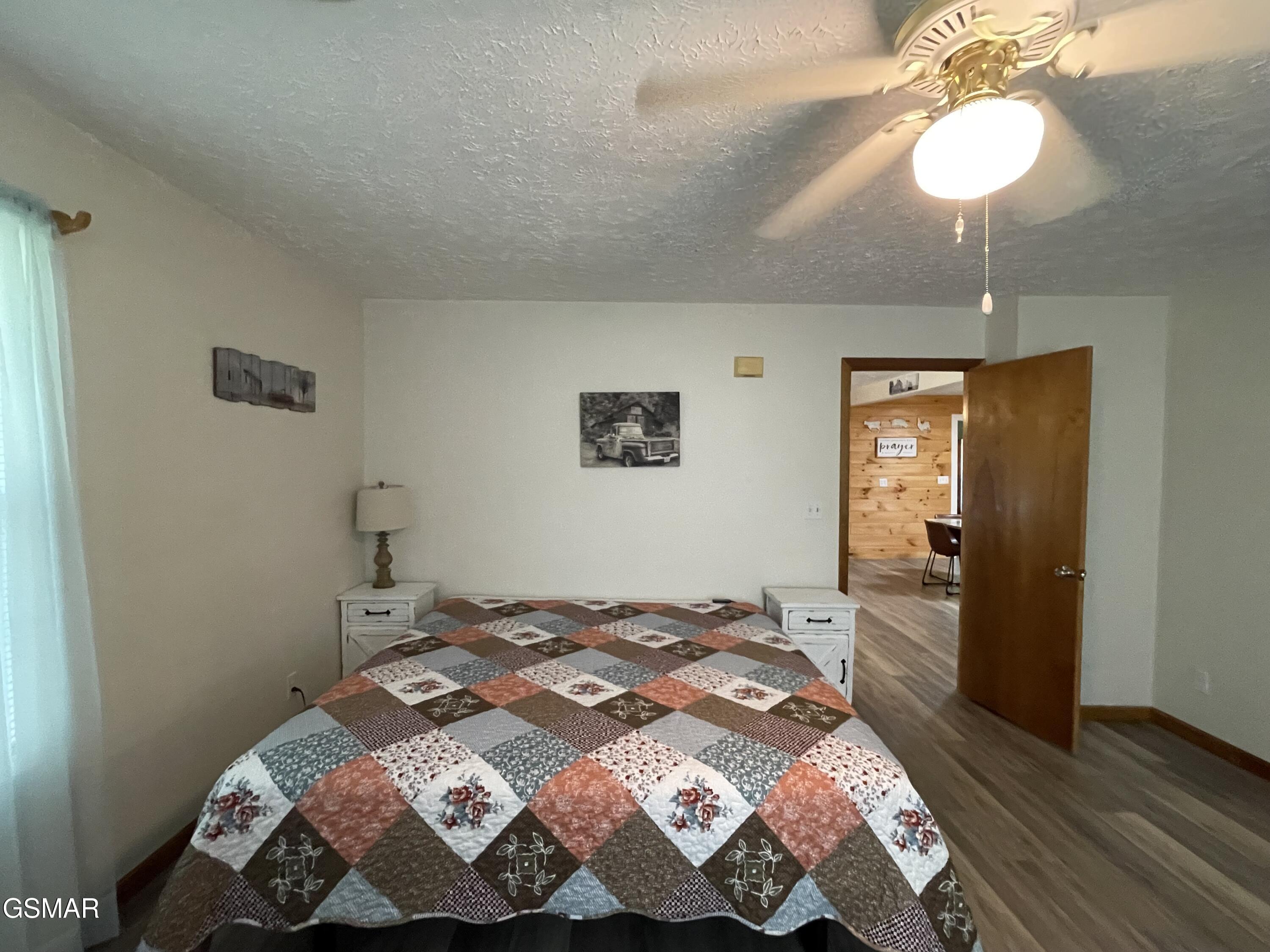 894 Lake View Loop Sevierville TN 37876