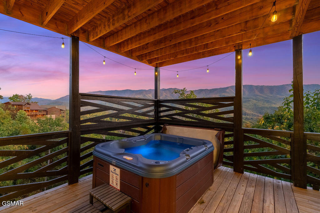 839 Deer Path Lane Gatlinburg TN 37738