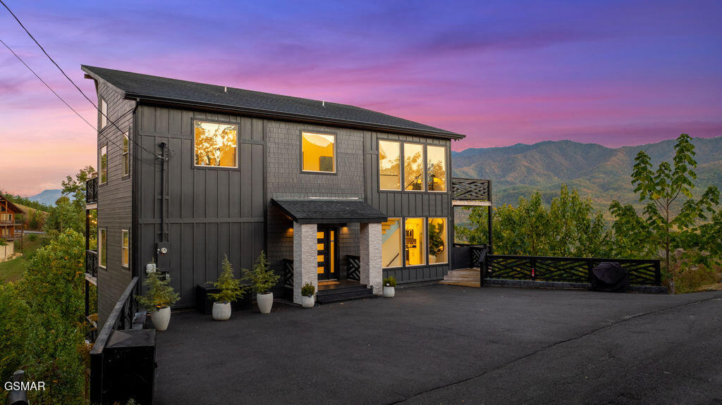 839 Deer Path Lane Gatlinburg TN 37738