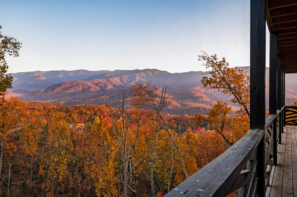 839 Deer Path Lane Gatlinburg TN 37738