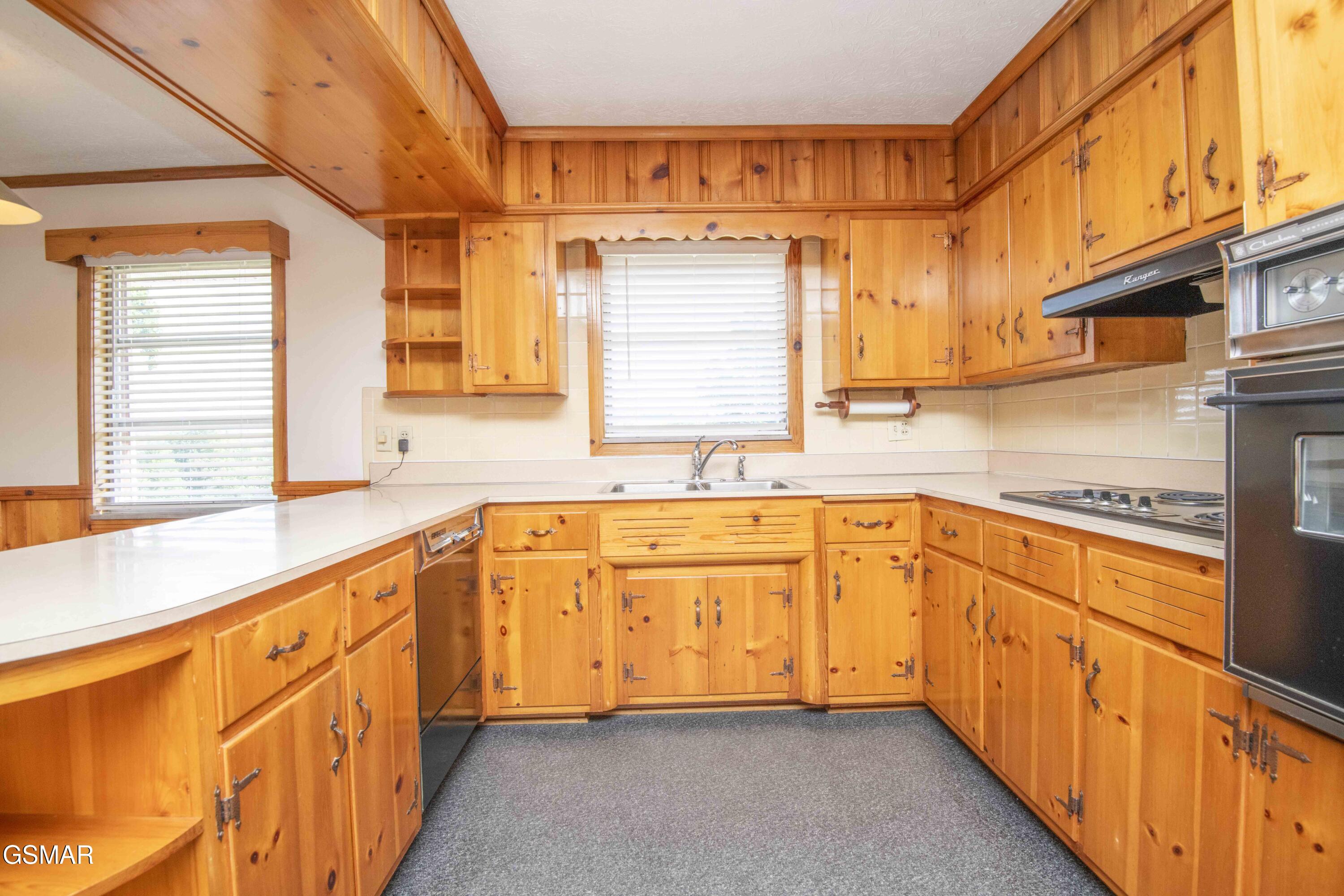 437 Bridge View Lane Knoxville TN 37914
