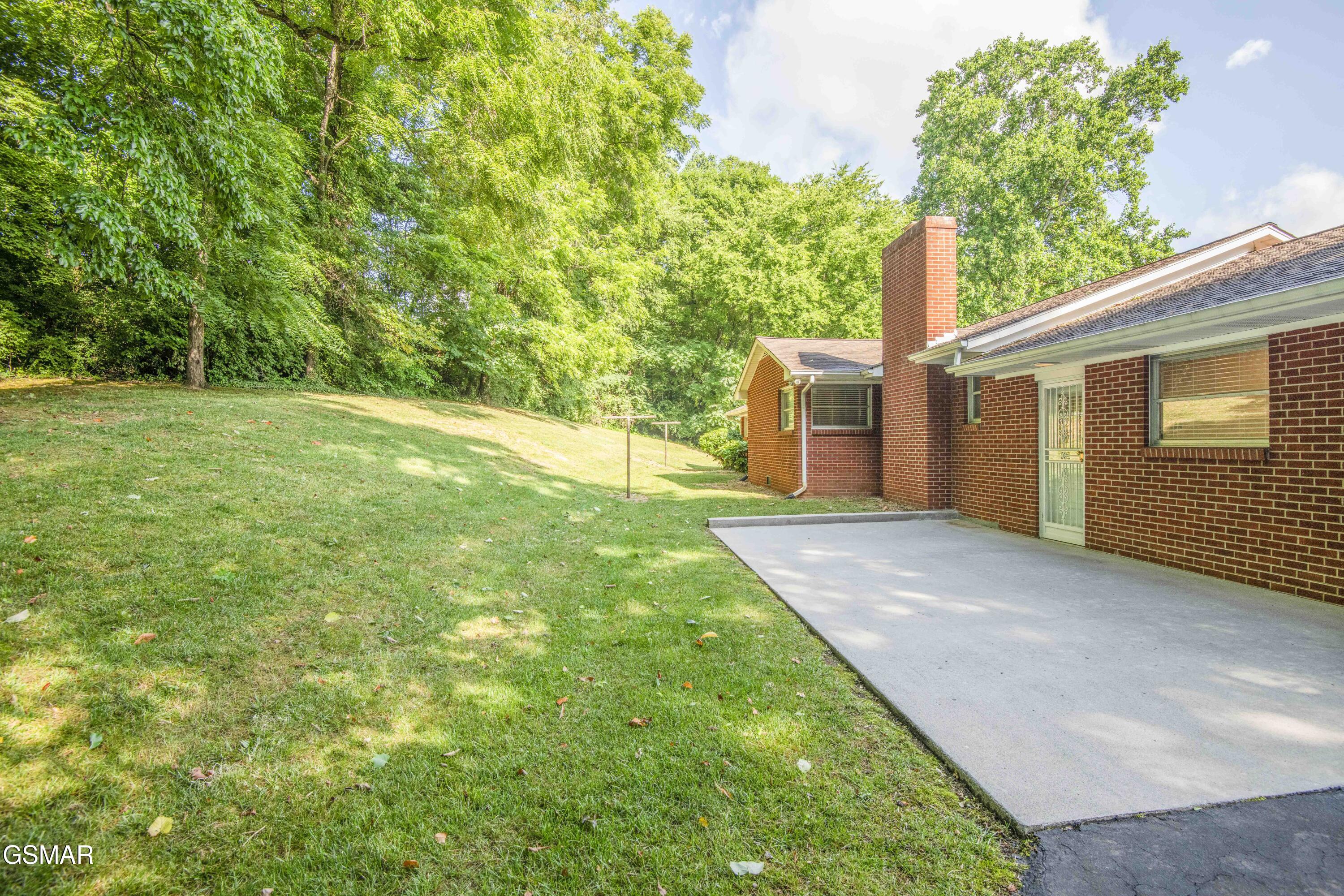 437 Bridge View Lane Knoxville TN 37914