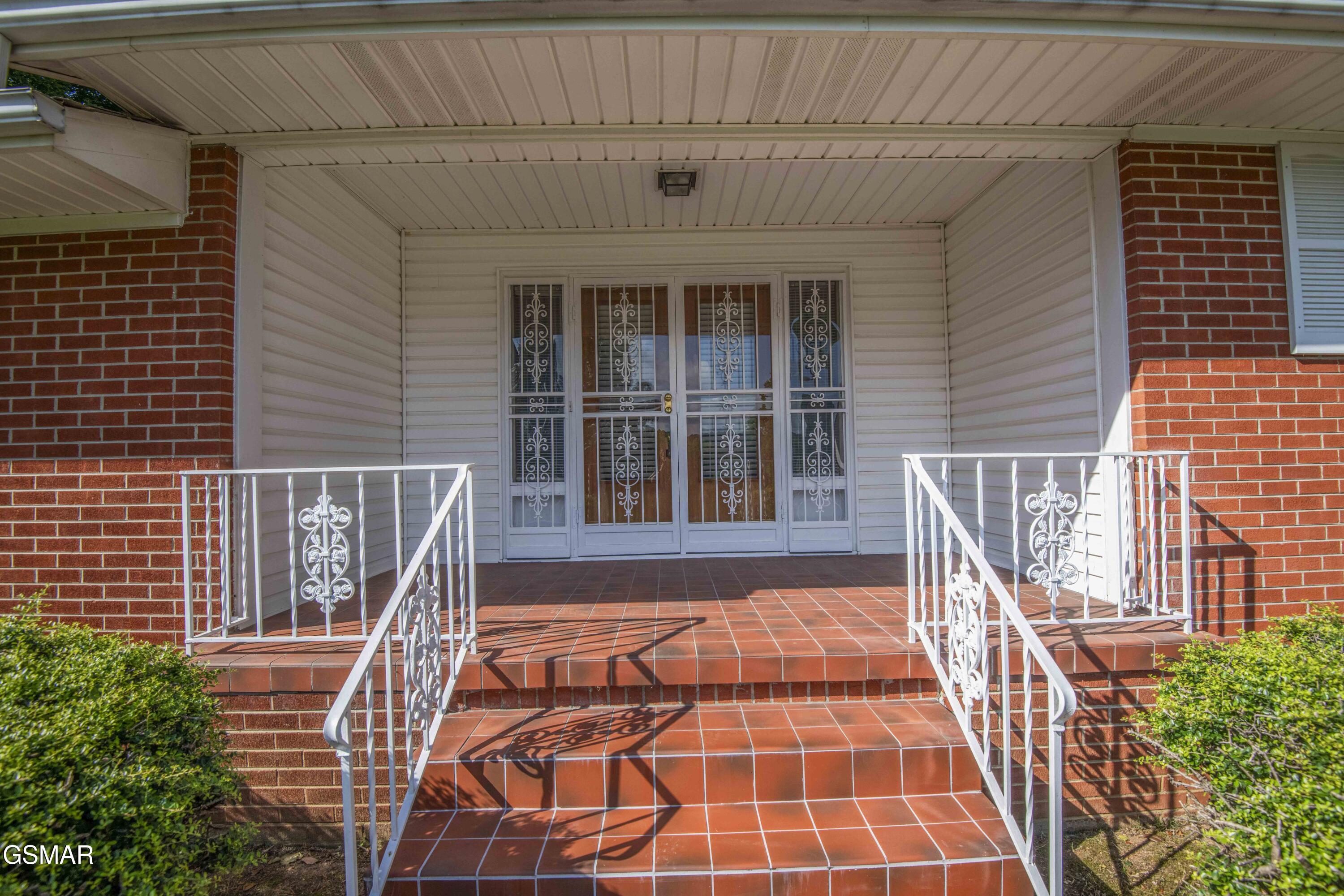 437 Bridge View Lane Knoxville TN 37914