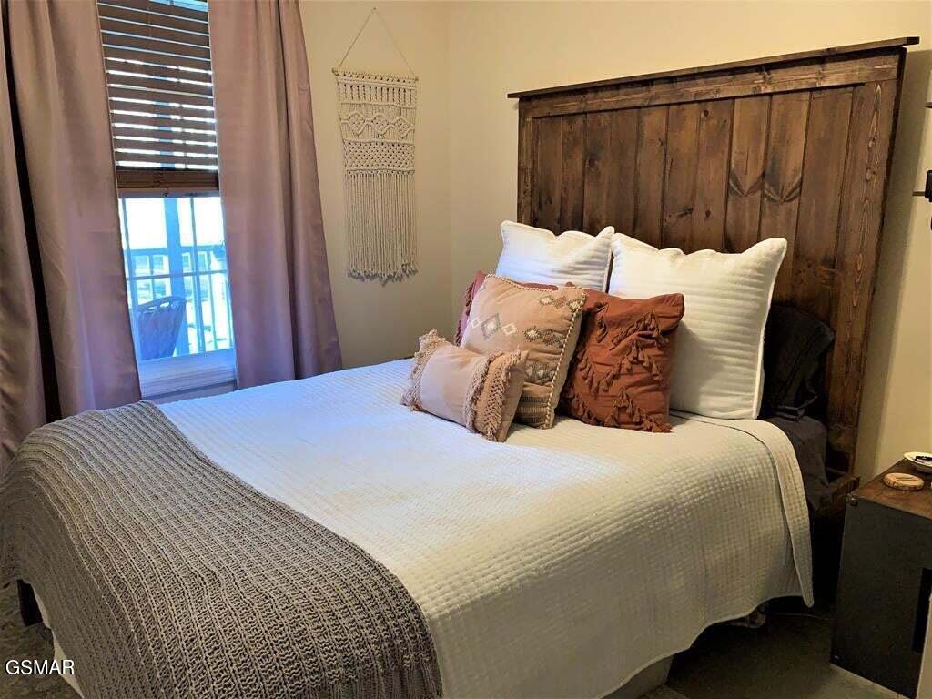 583 Loraine Street Pigeon Forge TN 37863