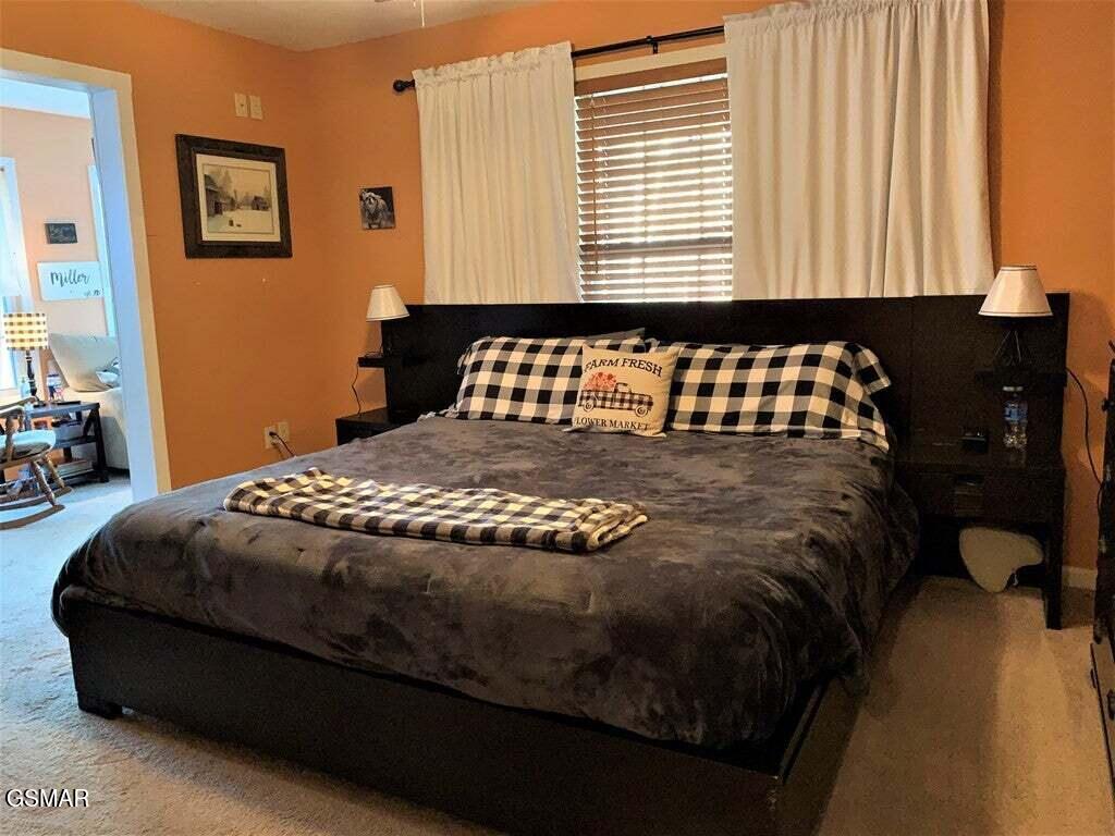 583 Loraine Street Pigeon Forge TN 37863