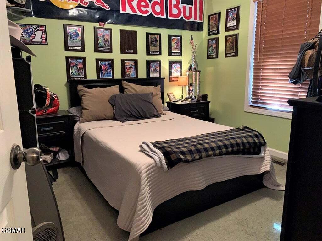 583 Loraine Street Pigeon Forge TN 37863