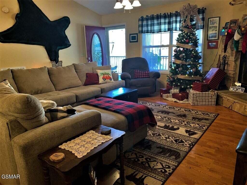 583 Loraine Street Pigeon Forge TN 37863