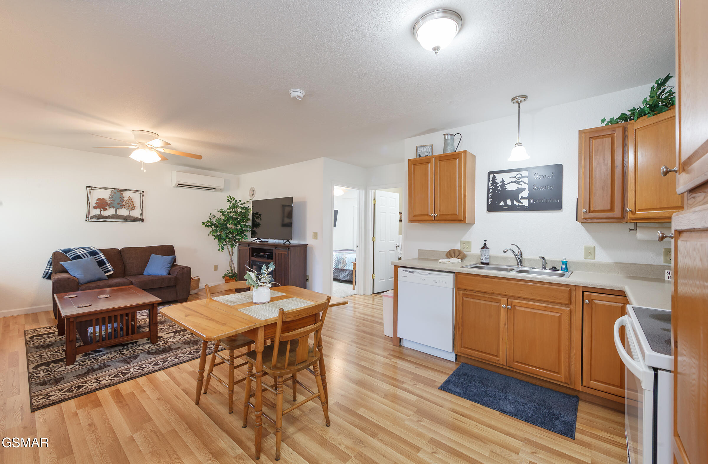 1505 Indian Warpath Road Sevierville TN 37876