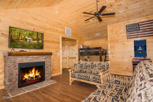 1829 Wild Pine Way Sevierville TN 37876