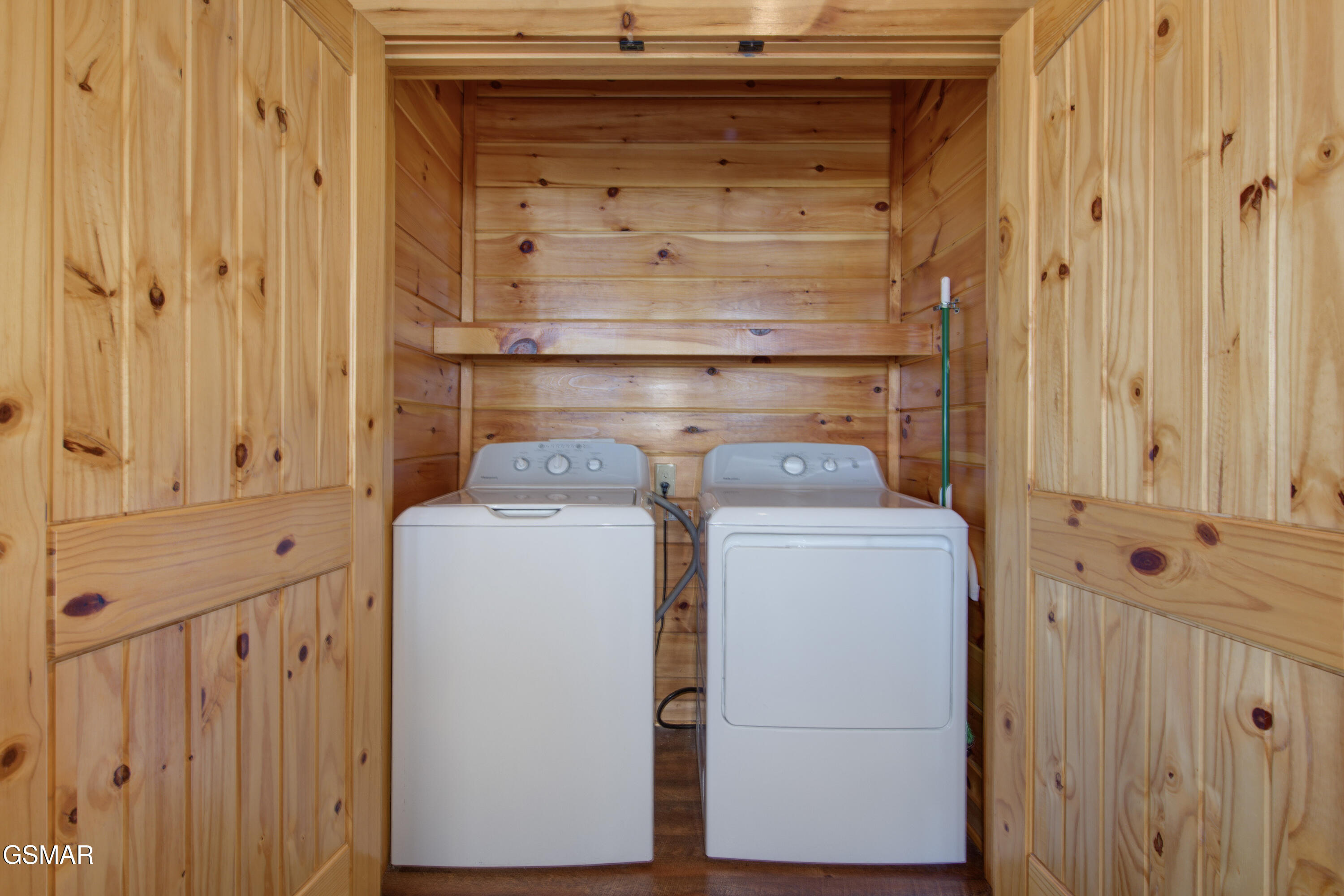 1829 Wild Pine Way Sevierville TN 37876