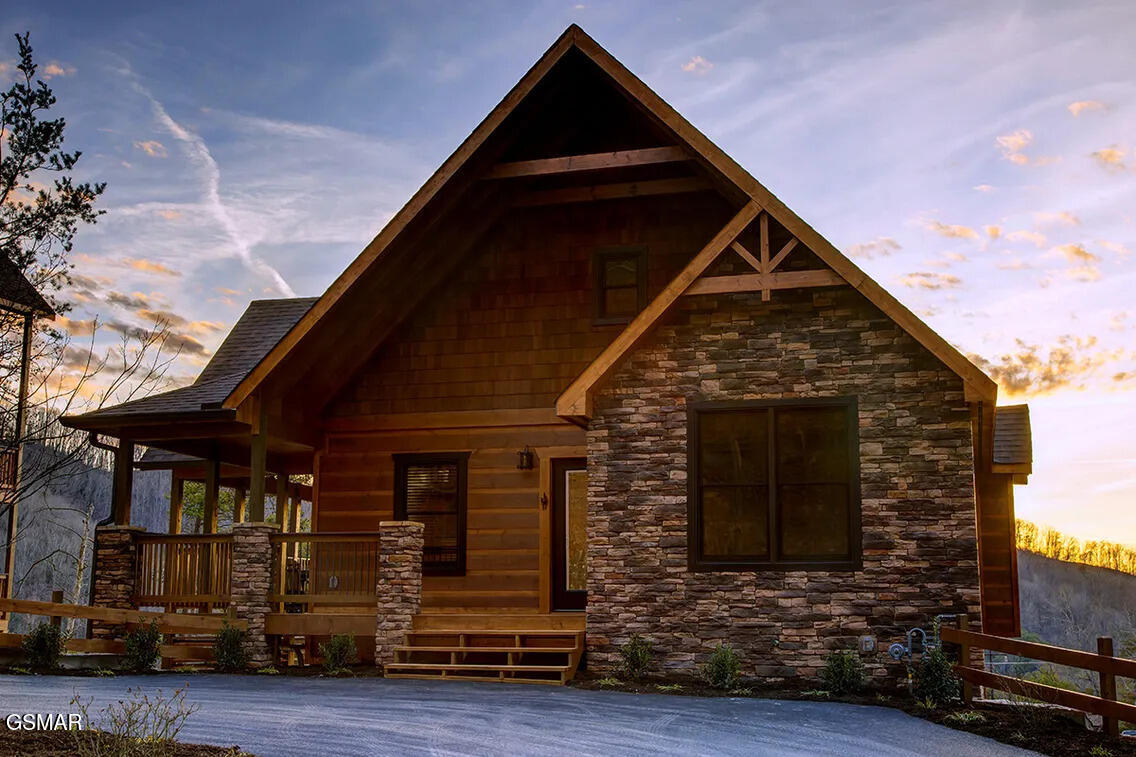 1205 Parkview Vista Way Pigeon Forge TN 37862