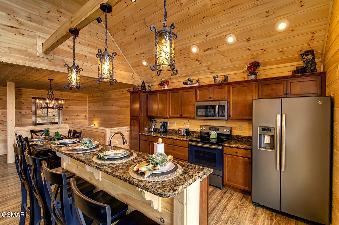 1205 Parkview Vista Way Pigeon Forge TN 37862