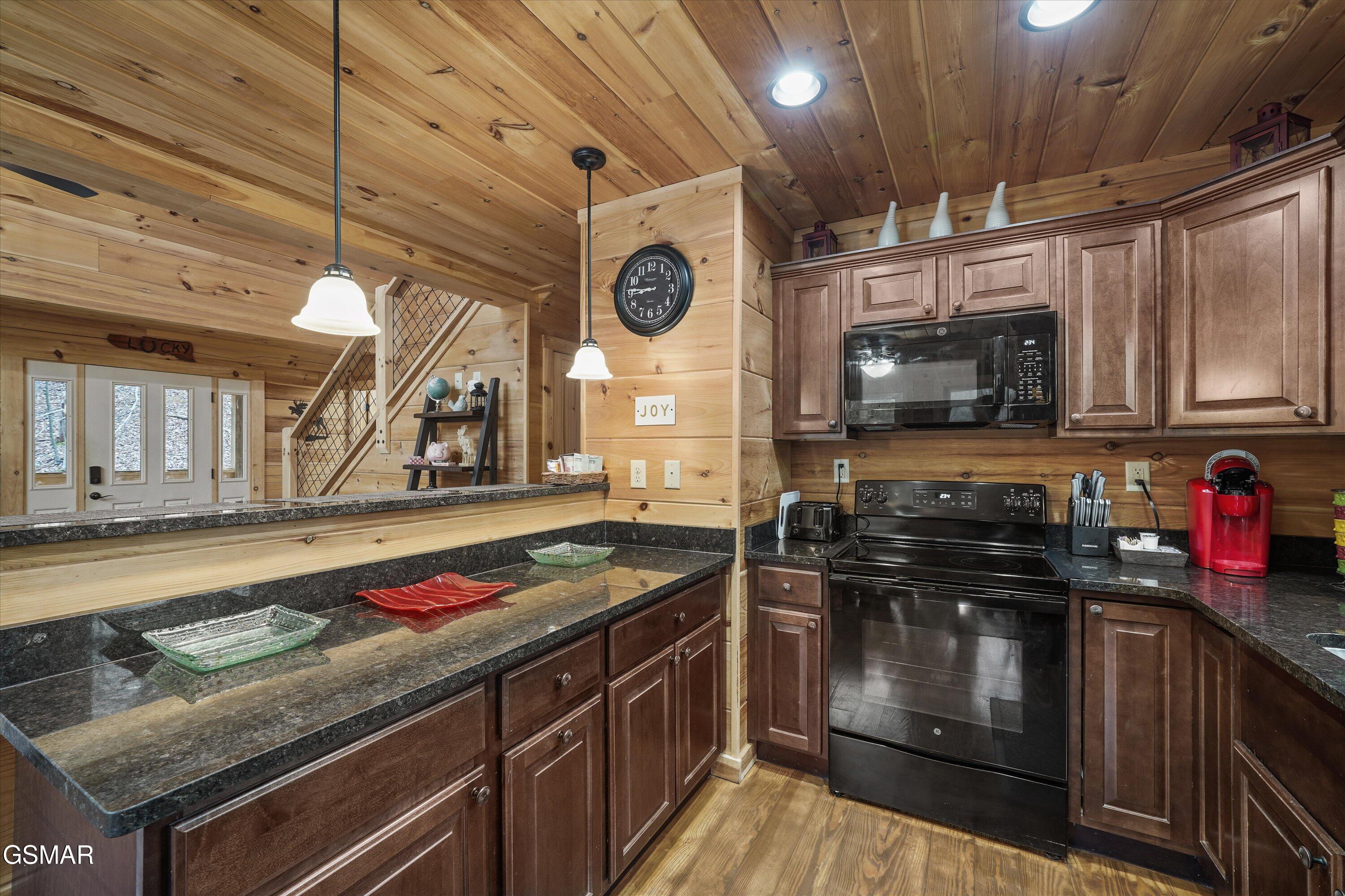 2906 Joyner Hills Lane Sevierville TN 37876