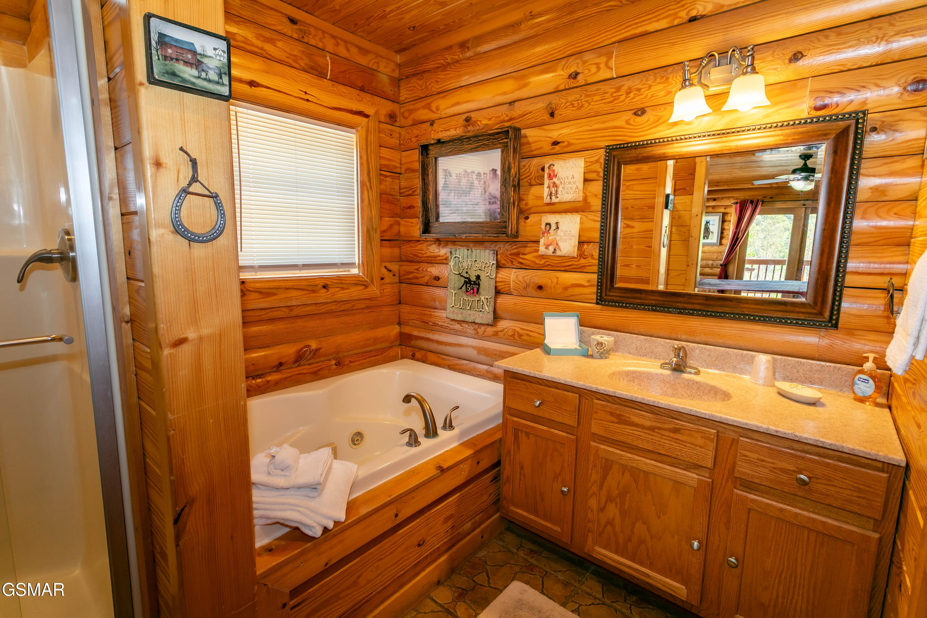 4112 Harvest Moon Road Sevierville TN 37862