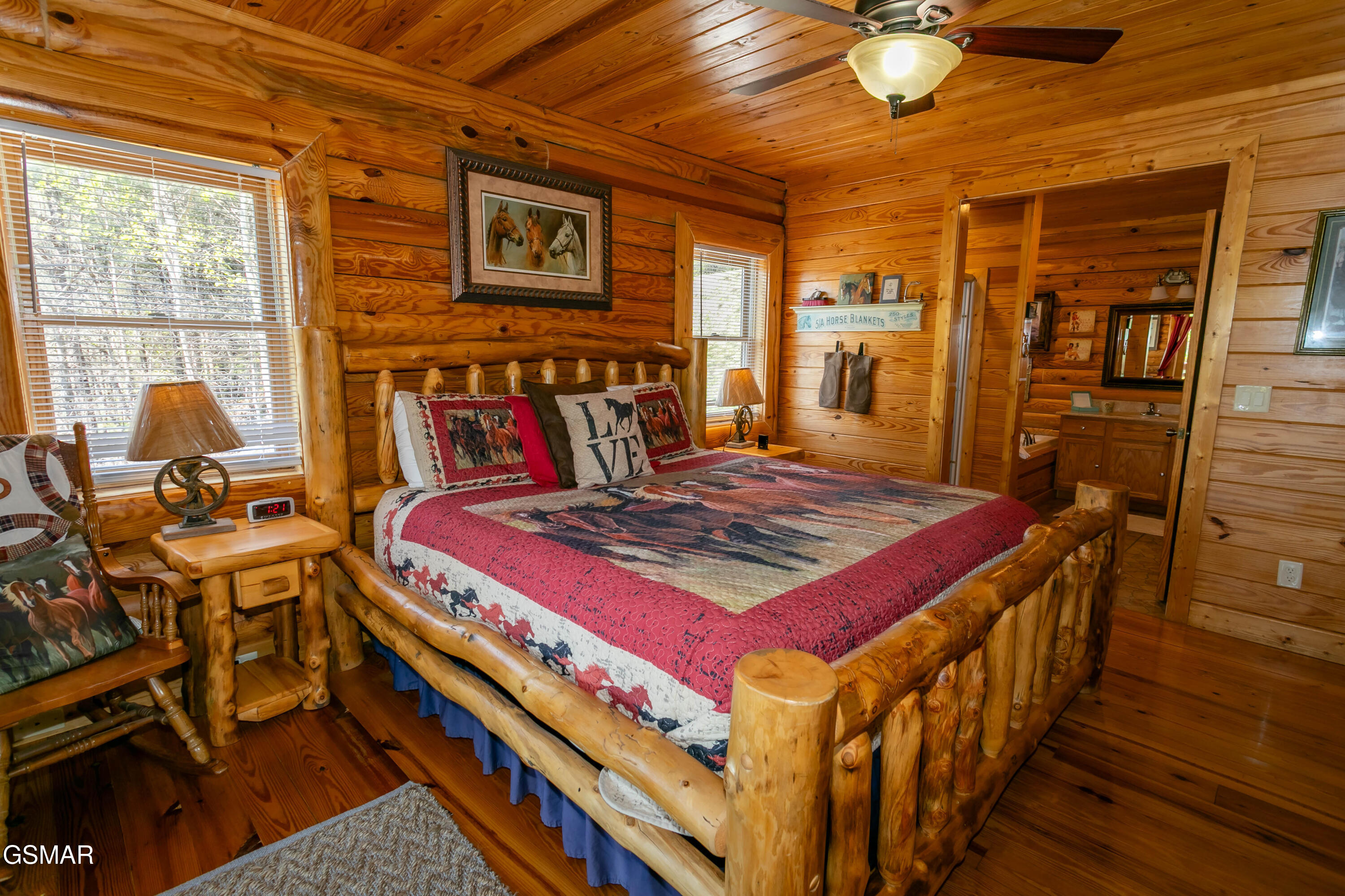 4112 Harvest Moon Road Sevierville TN 37862