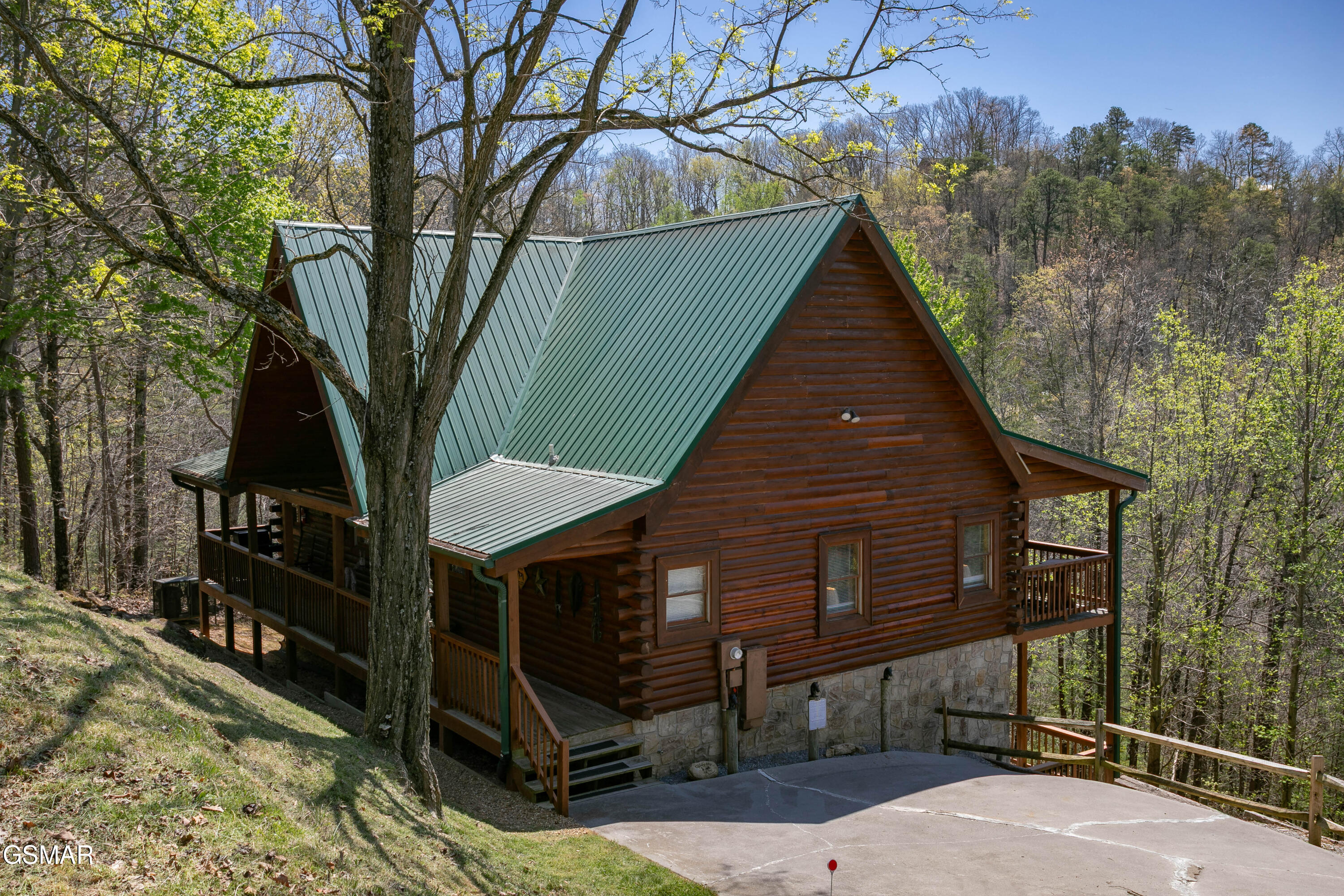 4112 Harvest Moon Road Sevierville TN 37862