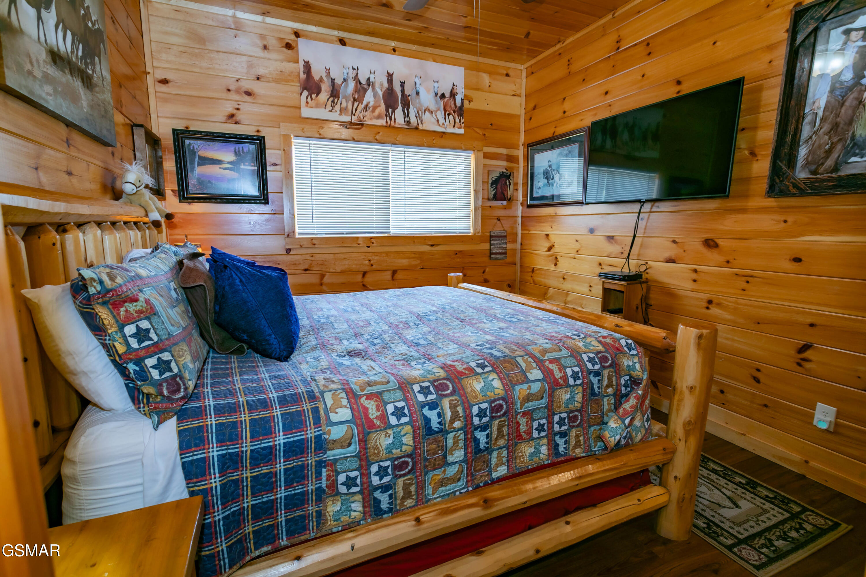 4112 Harvest Moon Road Sevierville TN 37862