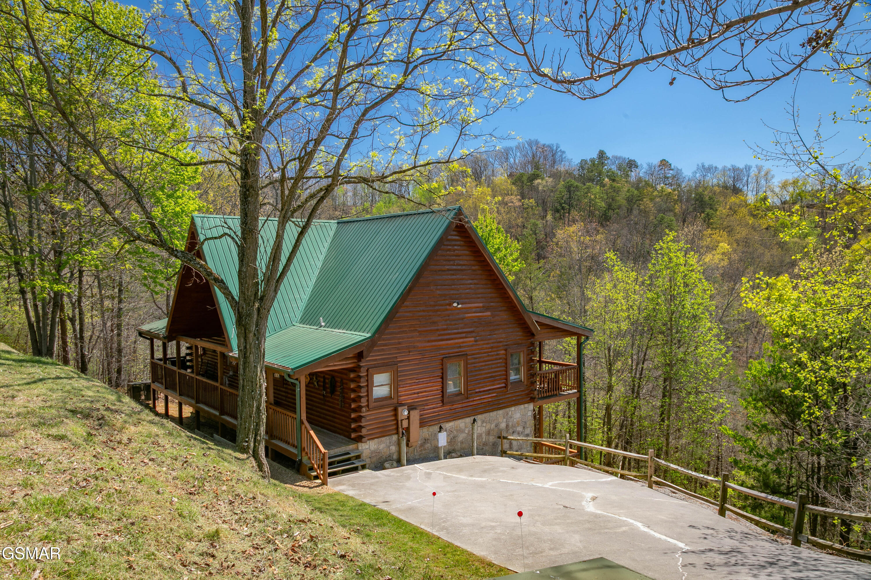 4112 Harvest Moon Road Sevierville TN 37862