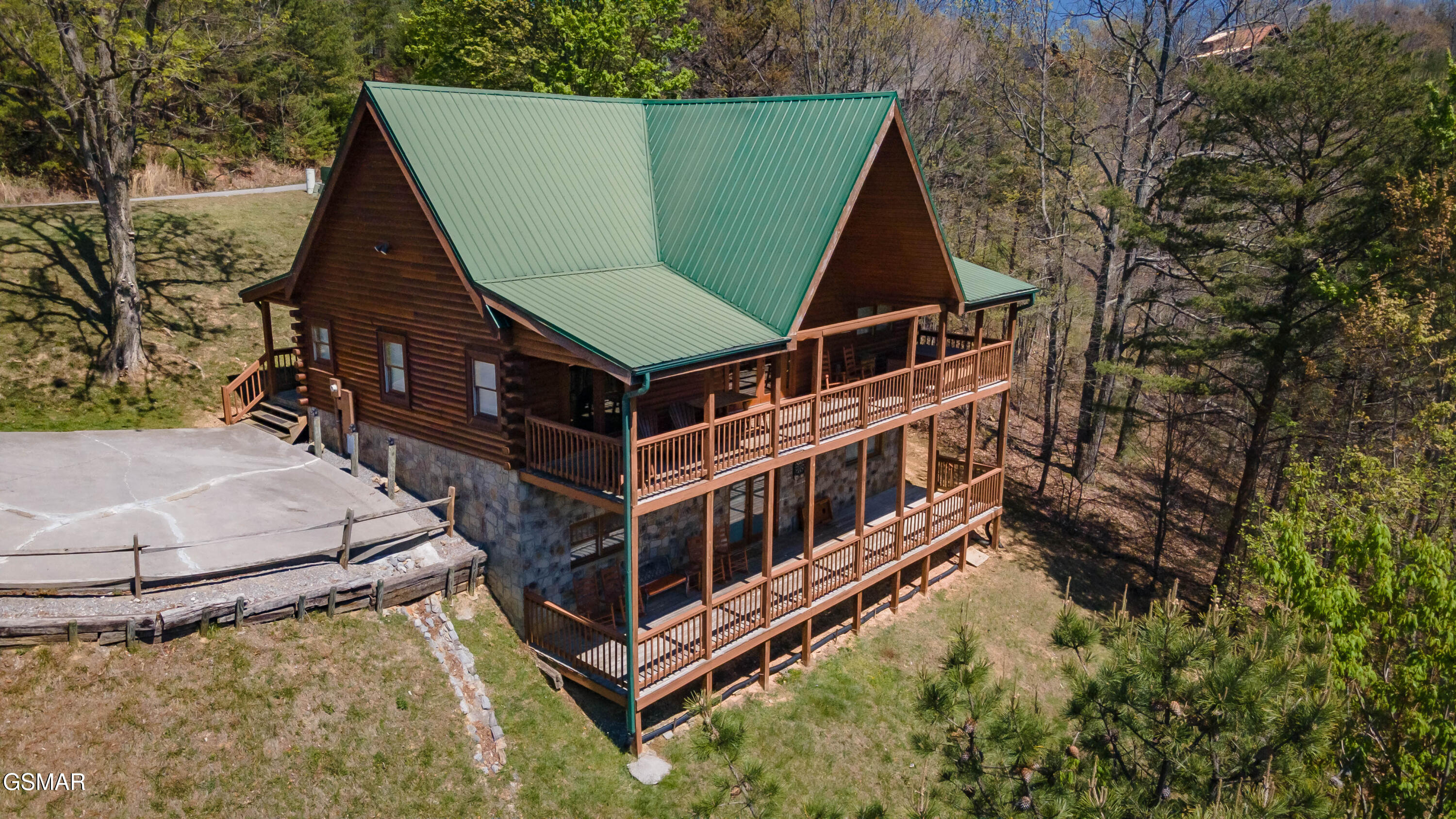 4112 Harvest Moon Road Sevierville TN 37862